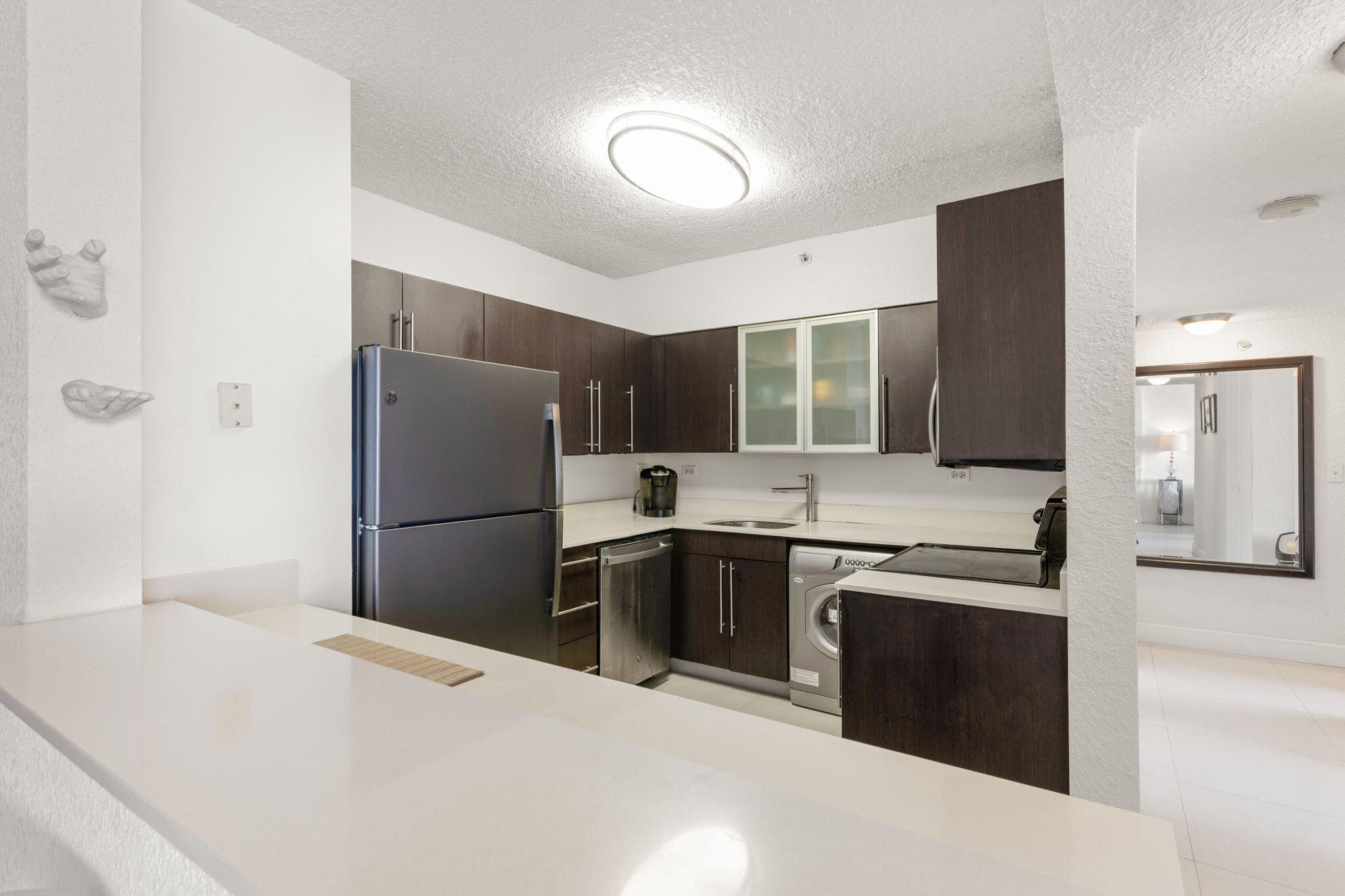 FLAMINGO SOUTH BEACH I CONDO - Residential Lease