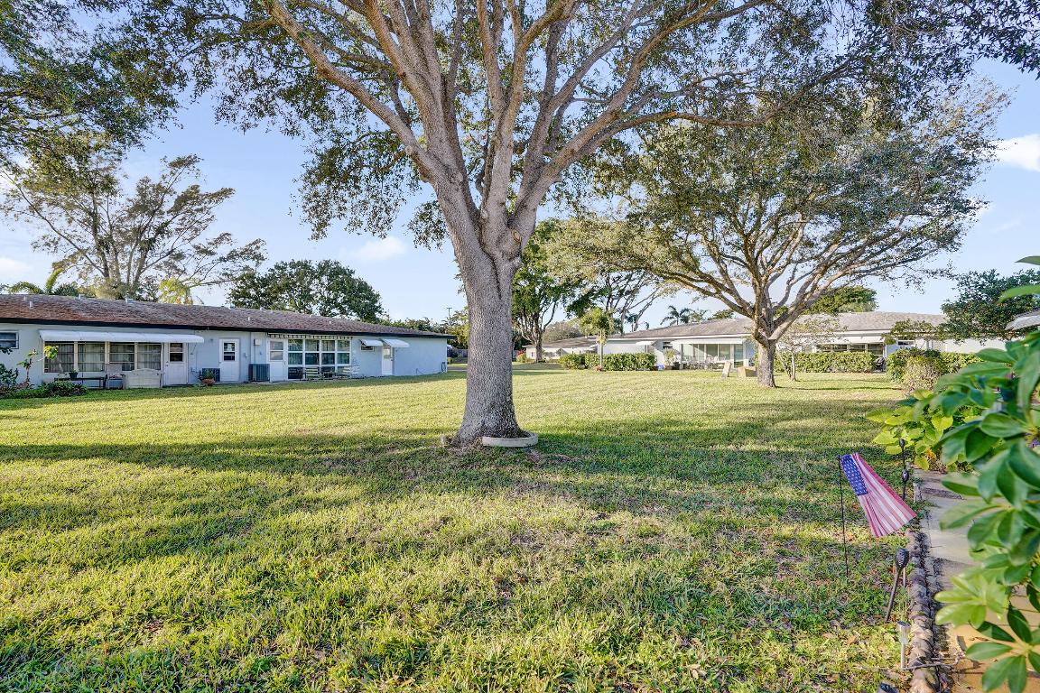 HIGH POINT OF DELRAY BEACH CONDO SEC II - Residential