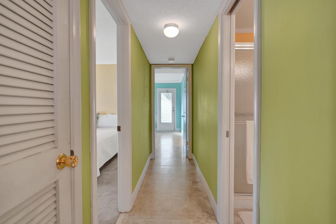 HIGH POINT OF DELRAY BEACH CONDO SEC II - Residential