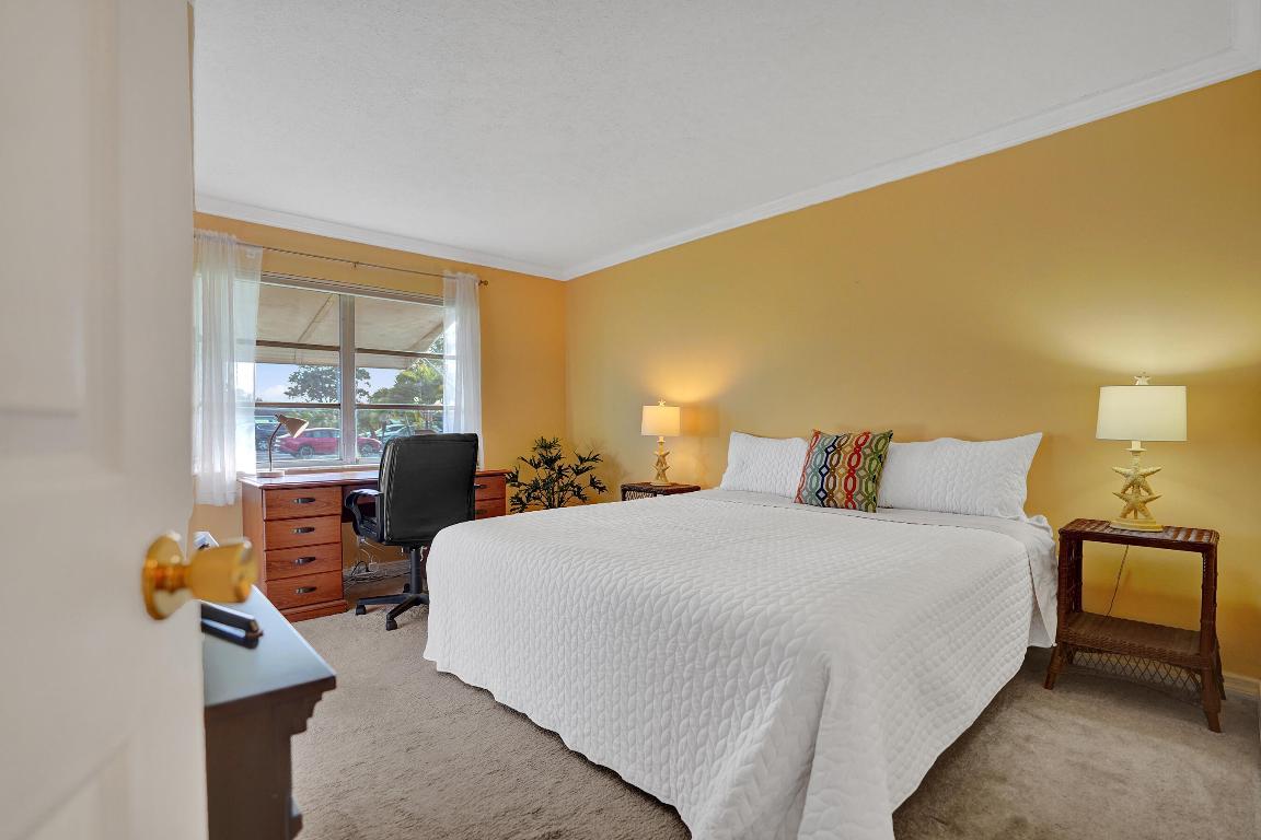 HIGH POINT OF DELRAY BEACH CONDO SEC II - Residential