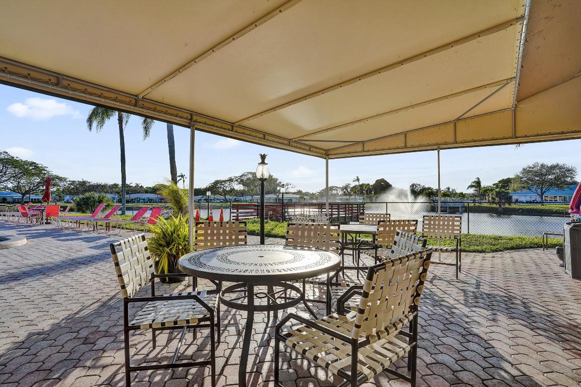 HIGH POINT OF DELRAY BEACH CONDO SEC II - Residential