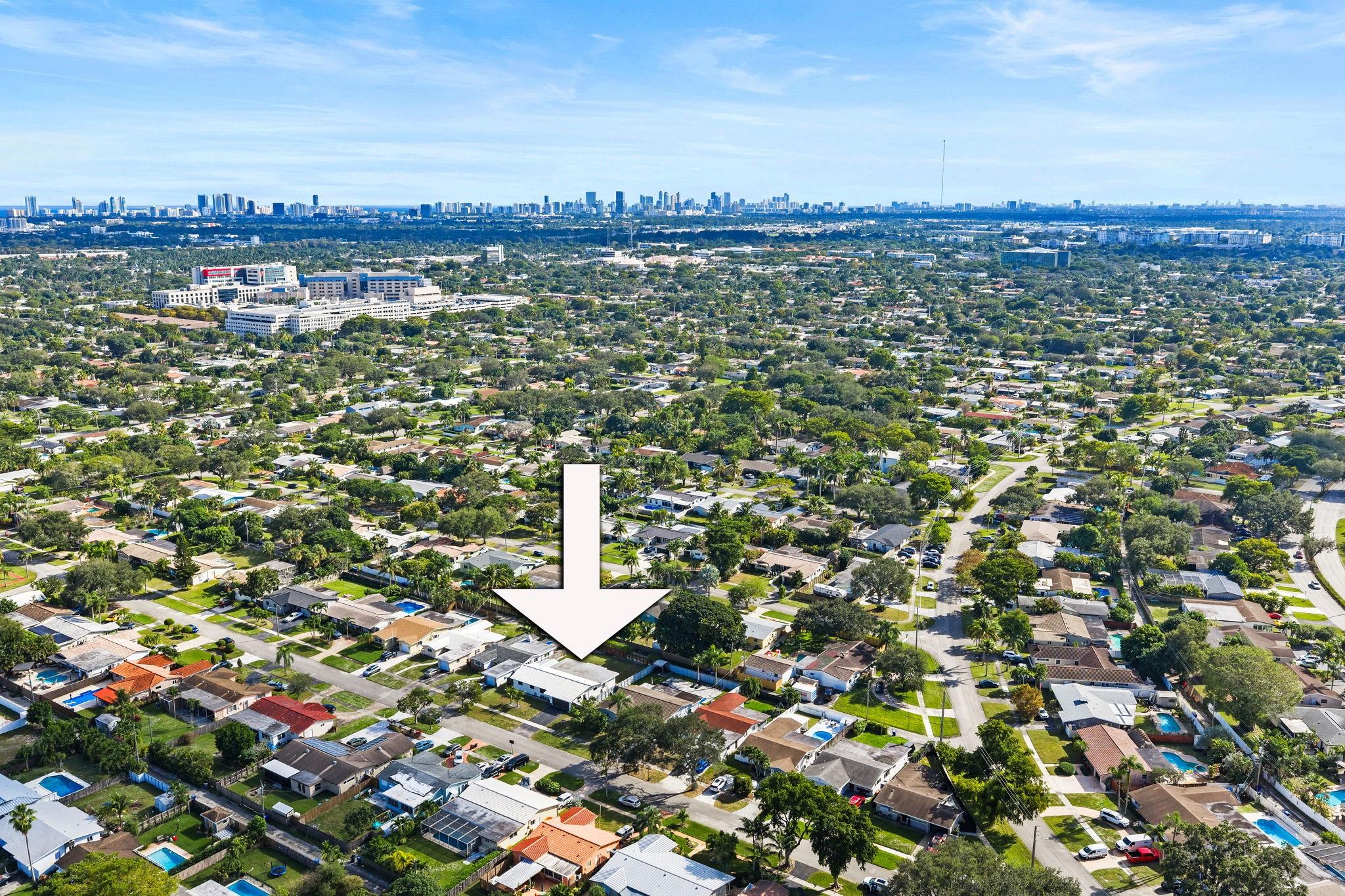 Hollywood Hills 6-22 B - Residential