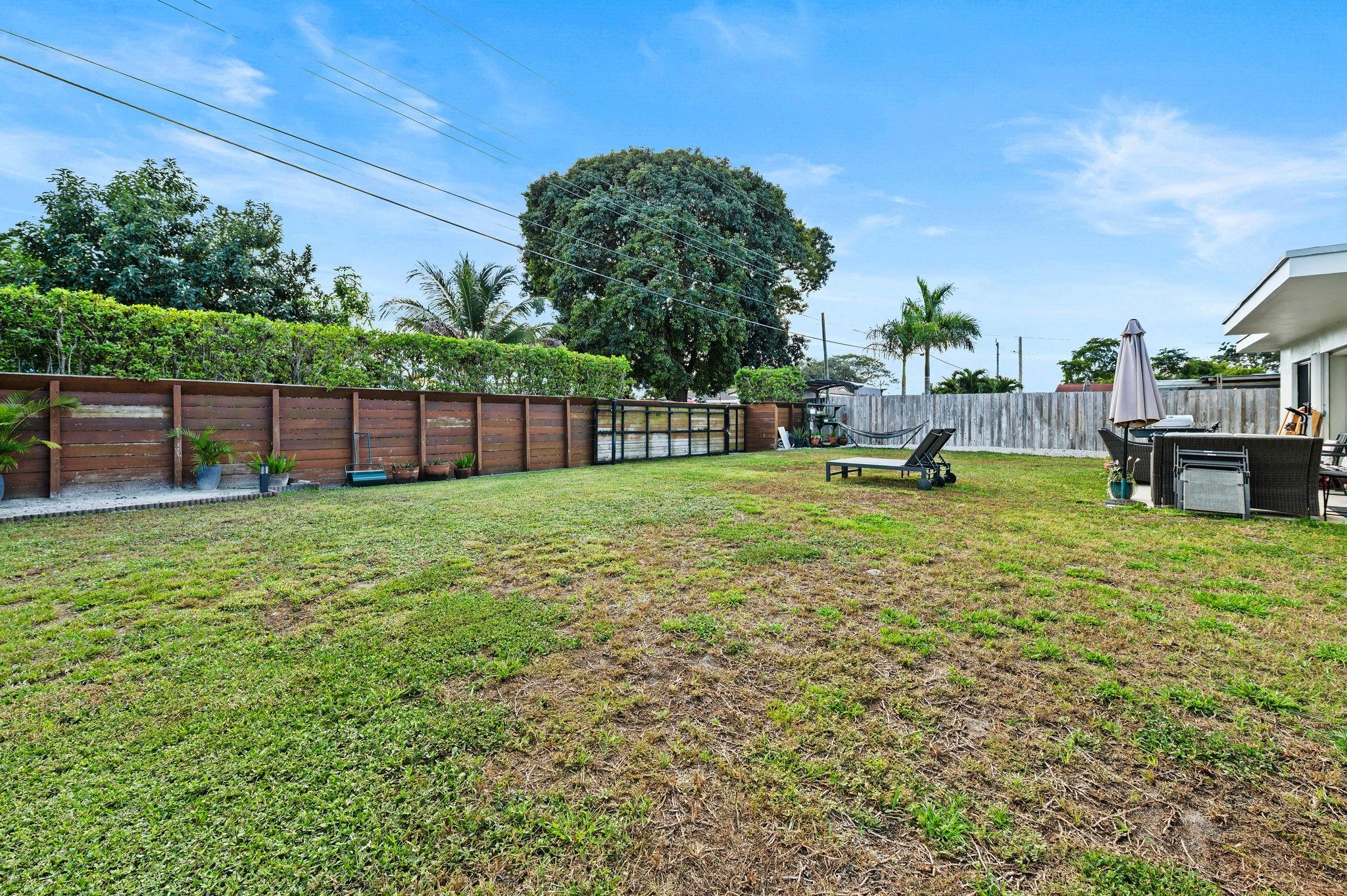 Hollywood Hills 6-22 B - Residential