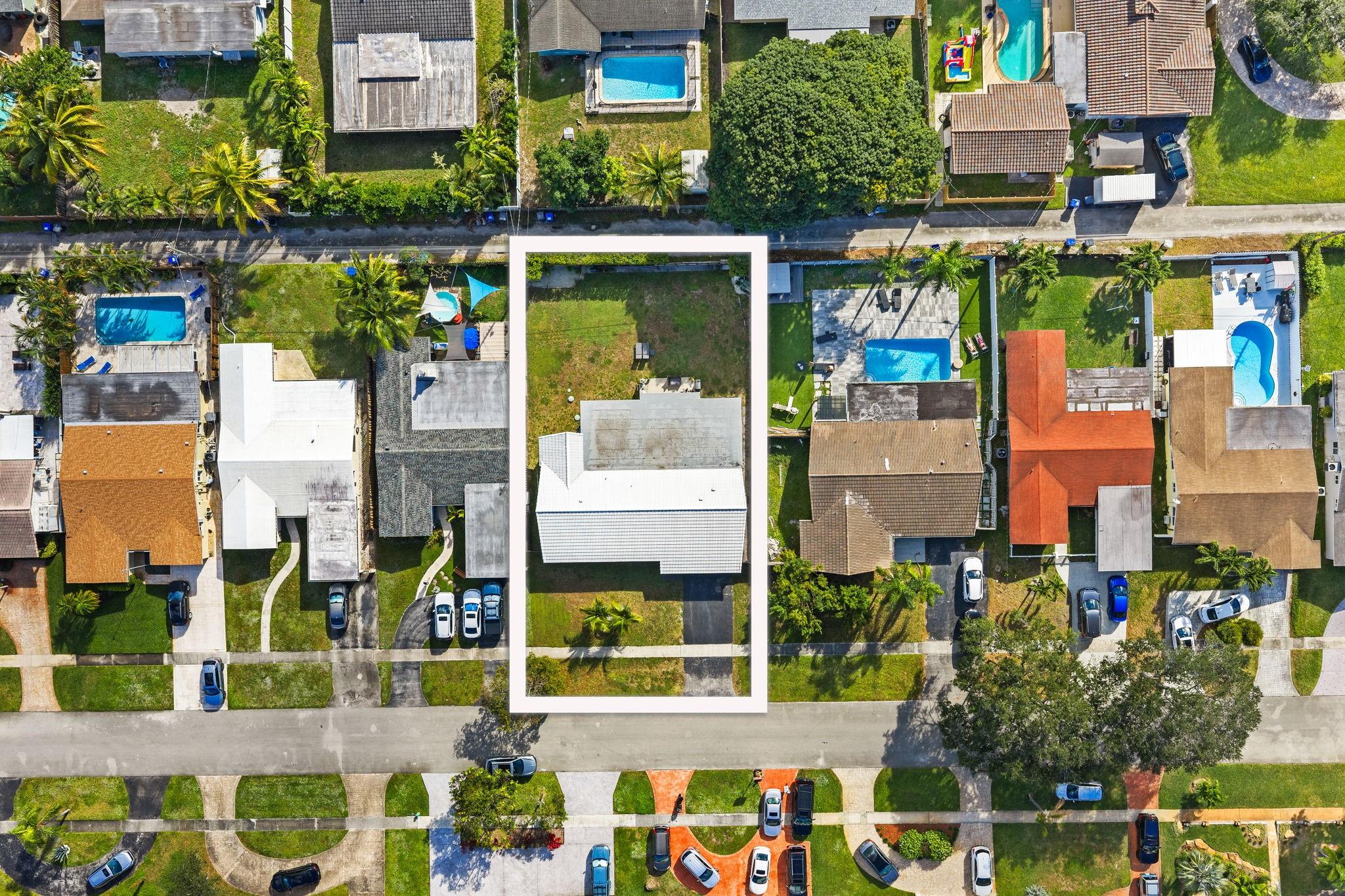 Hollywood Hills 6-22 B - Residential