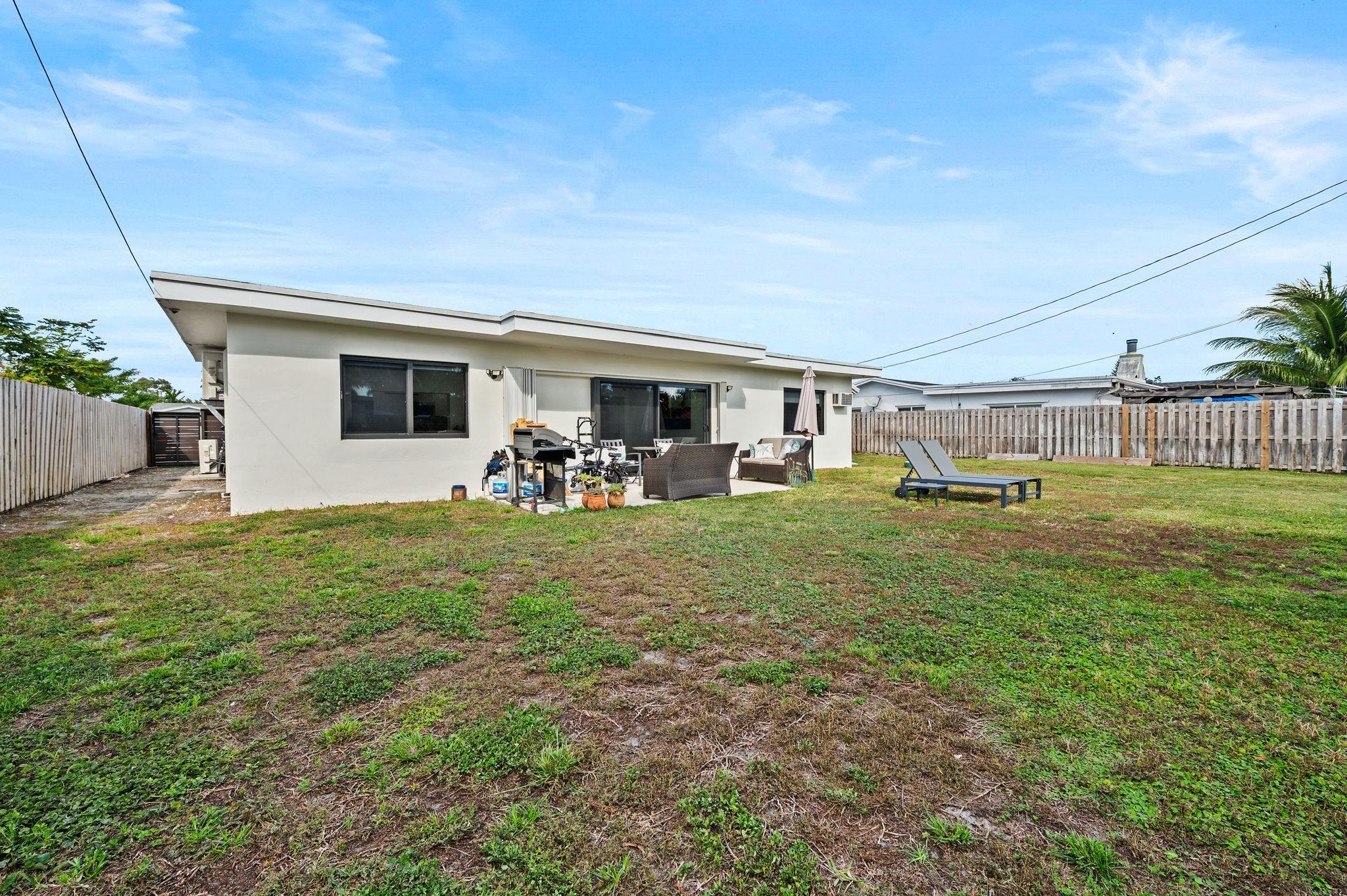 Hollywood Hills 6-22 B - Residential