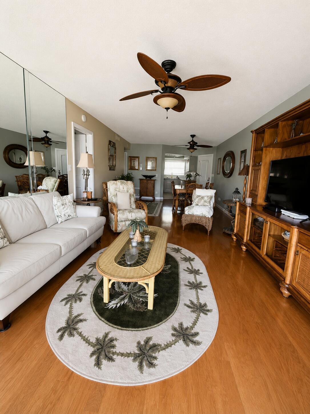 68 YACHT CLUB Drive 22