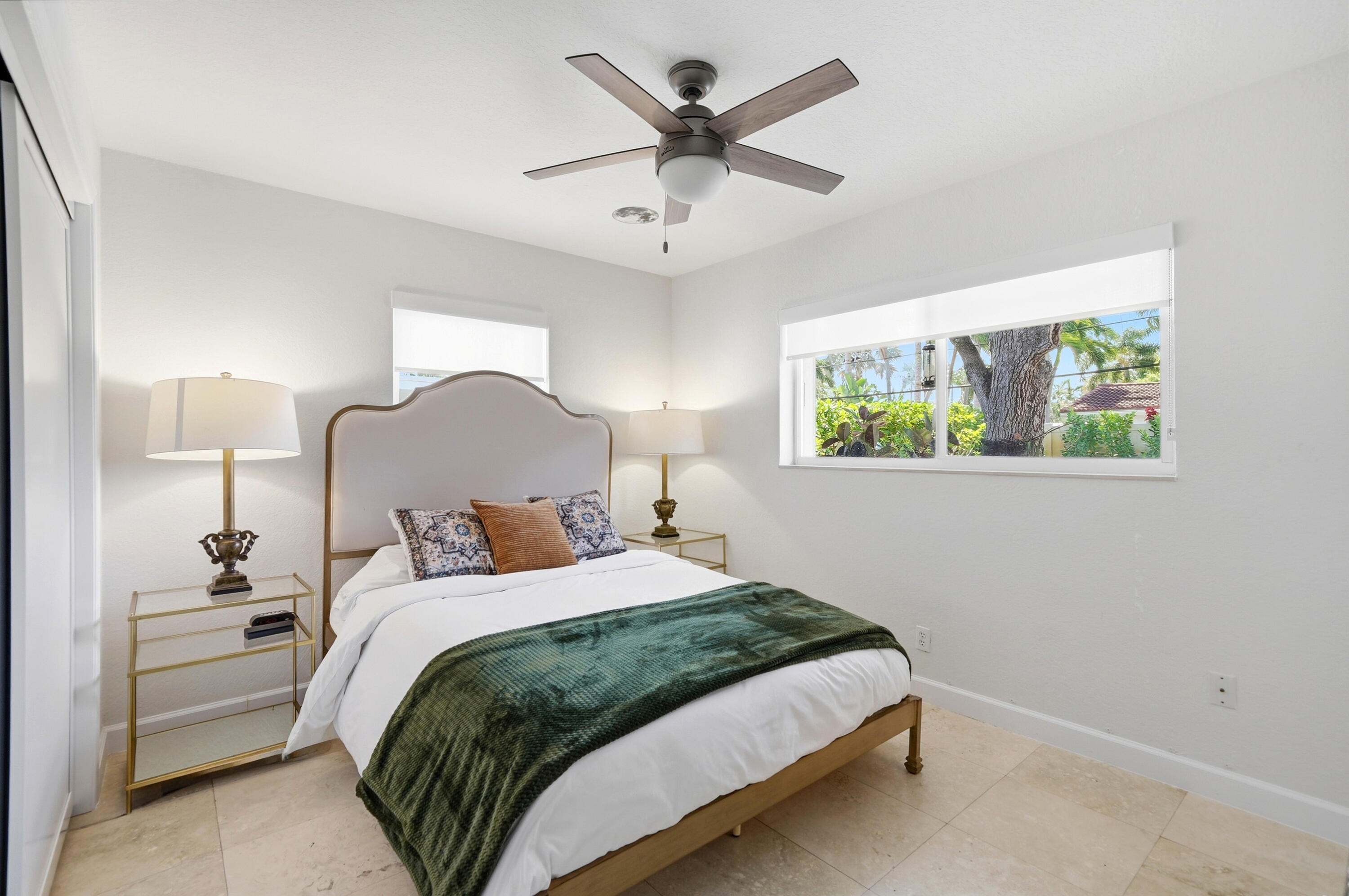 MARY-KNOLL - Residential