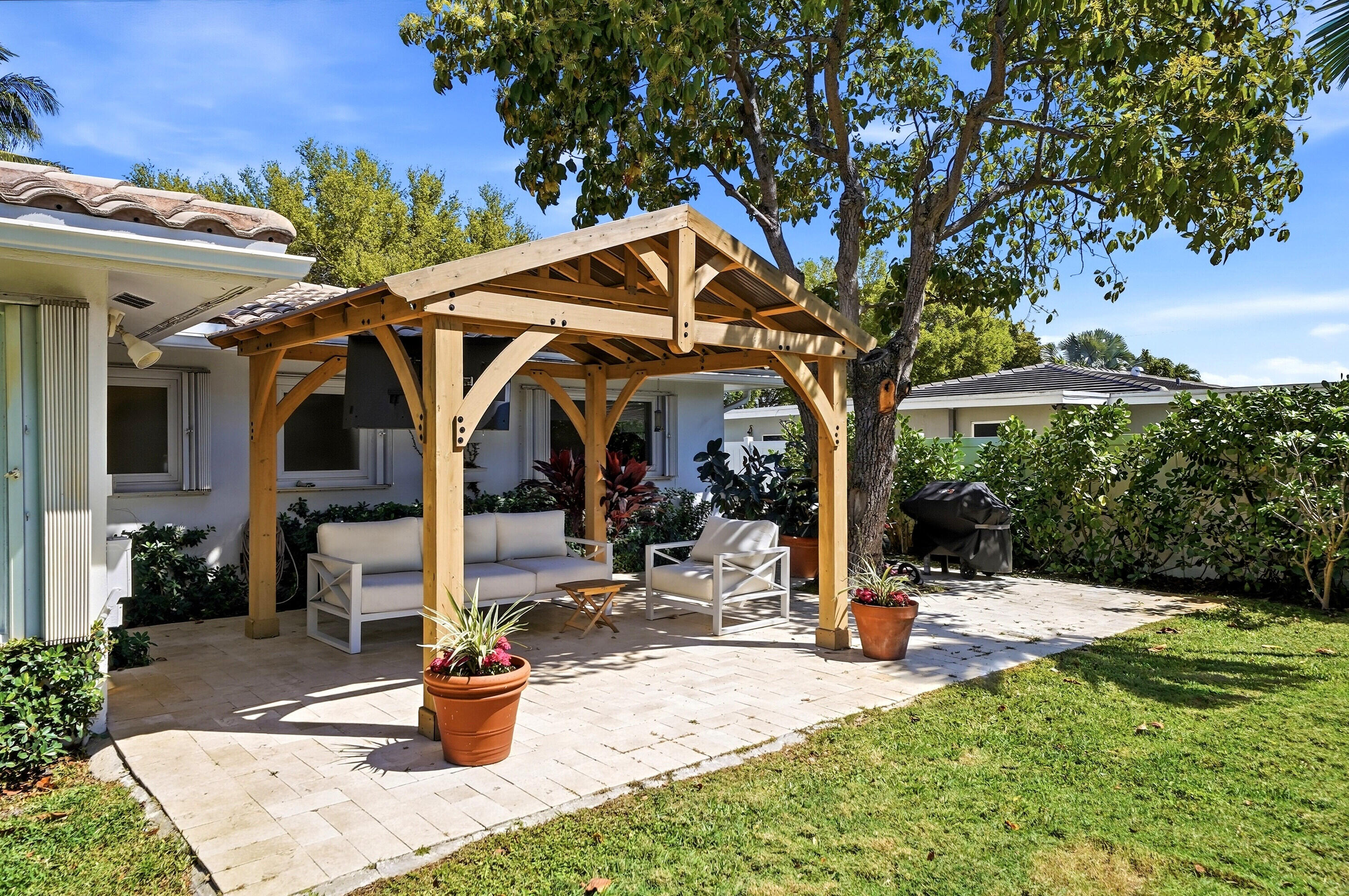 MARY-KNOLL - Residential