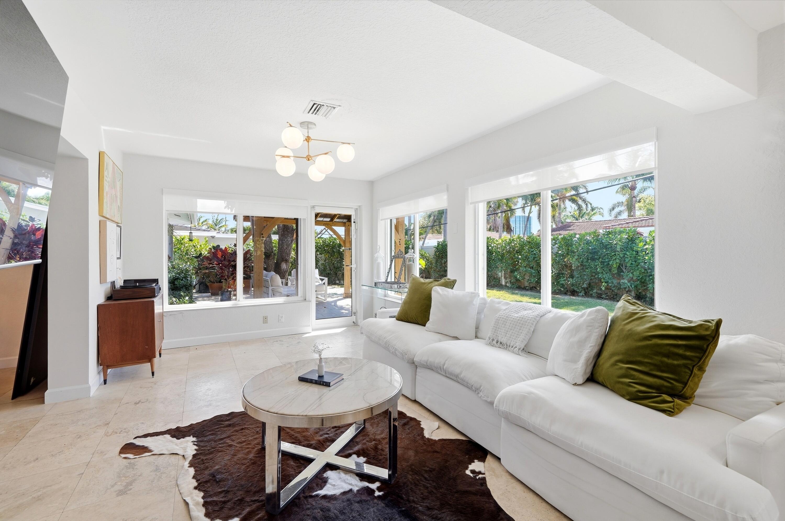 MARY-KNOLL - Residential