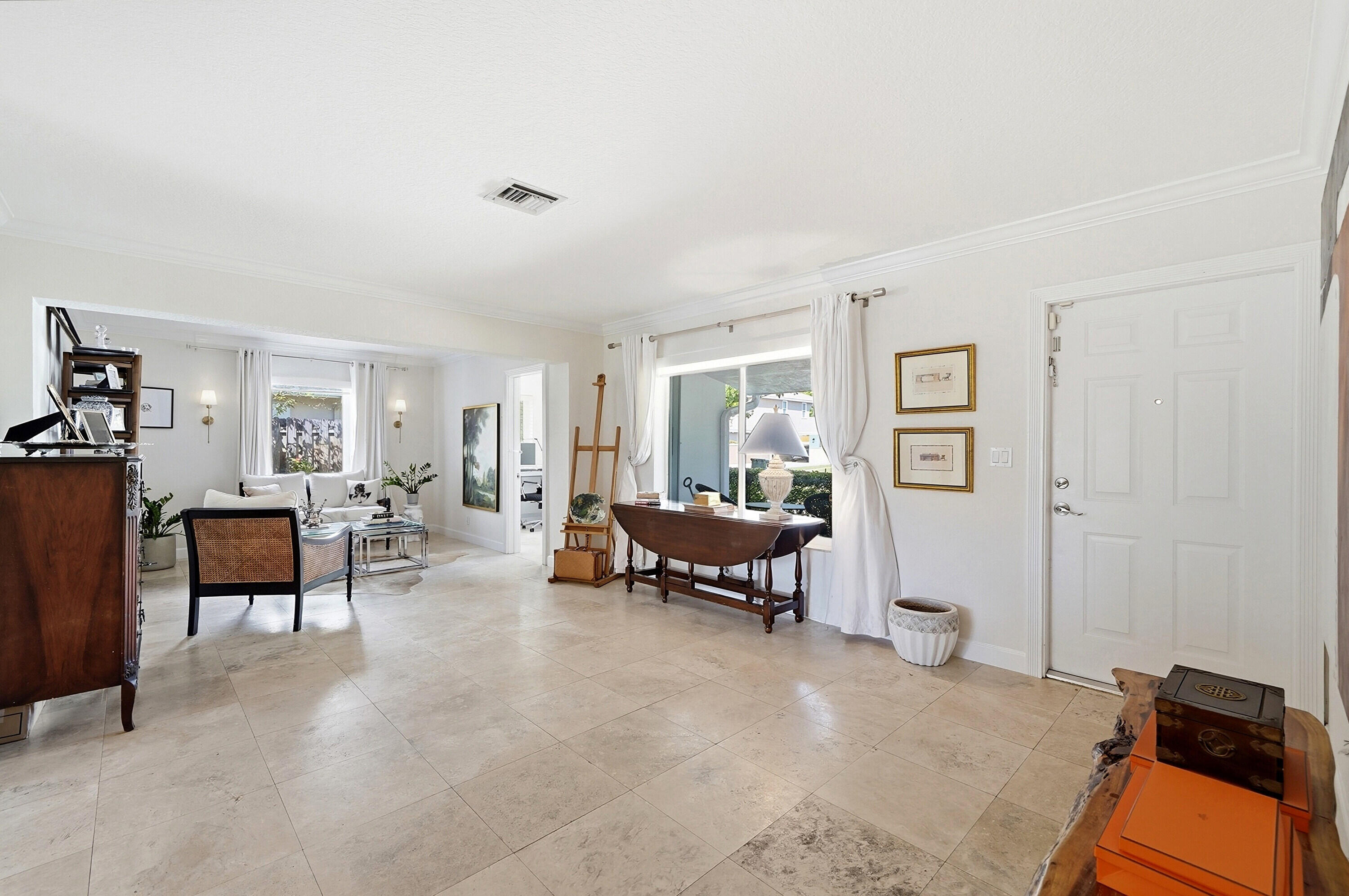 MARY-KNOLL - Residential