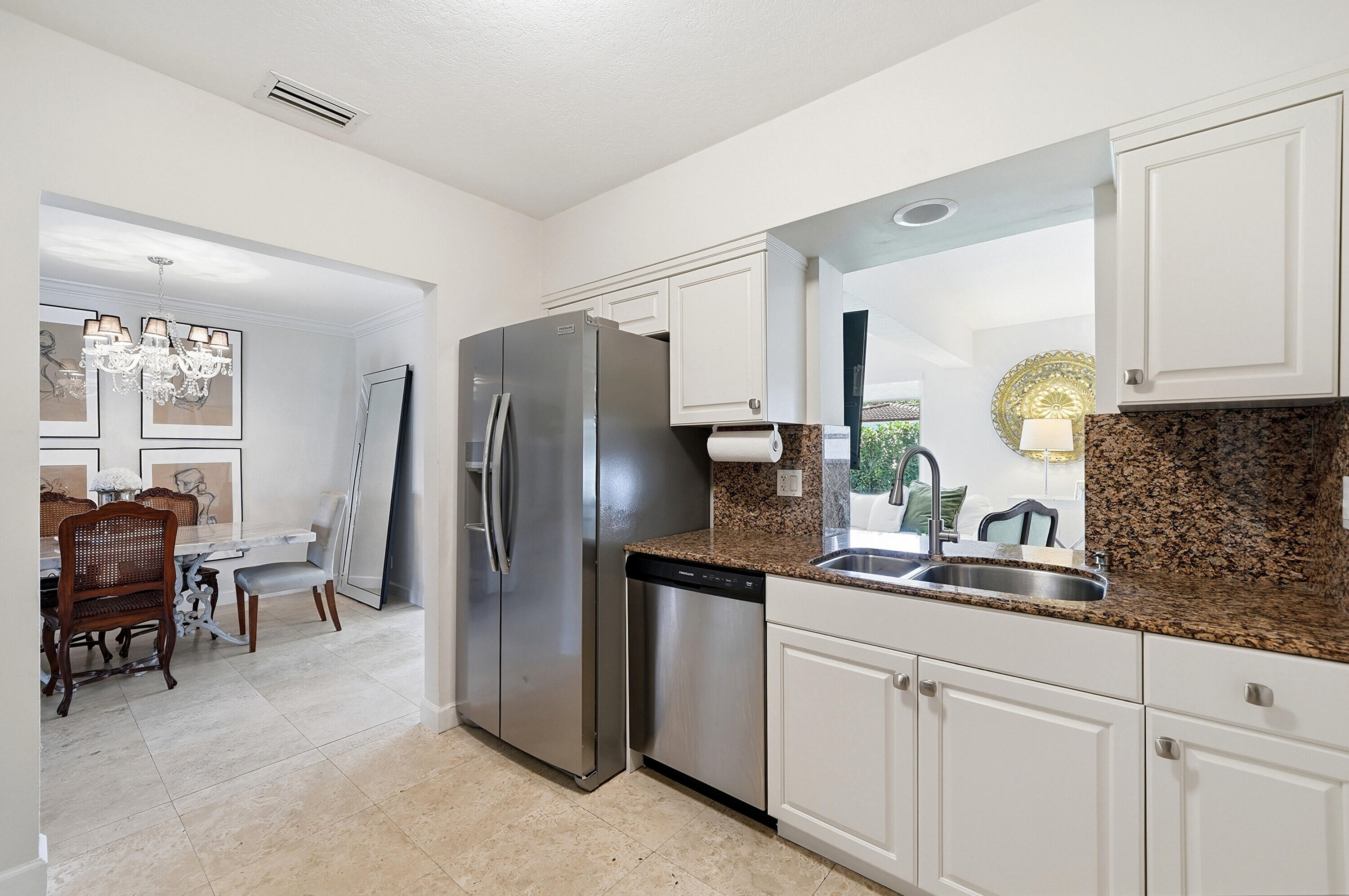 MARY-KNOLL - Residential