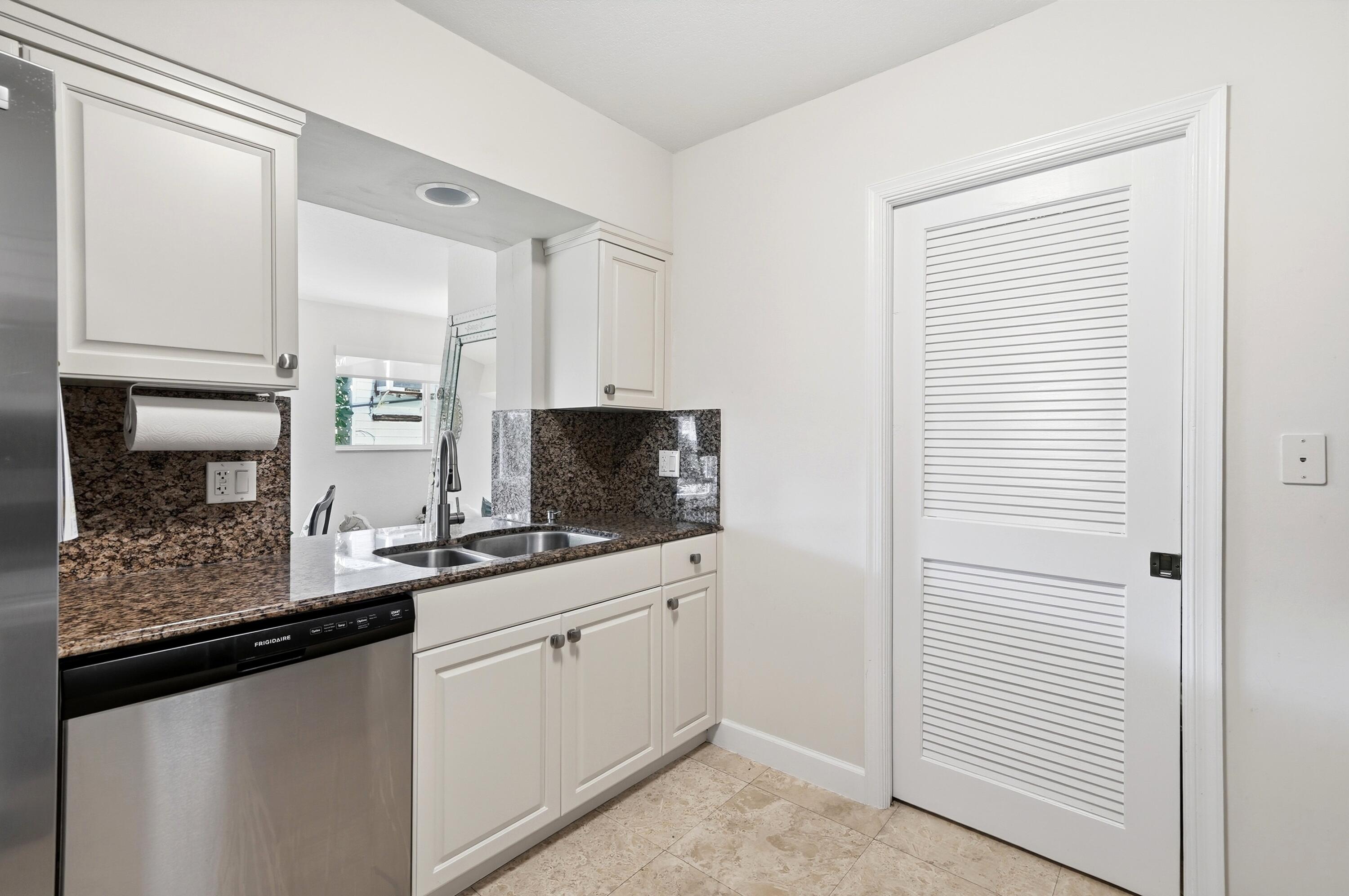 MARY-KNOLL - Residential