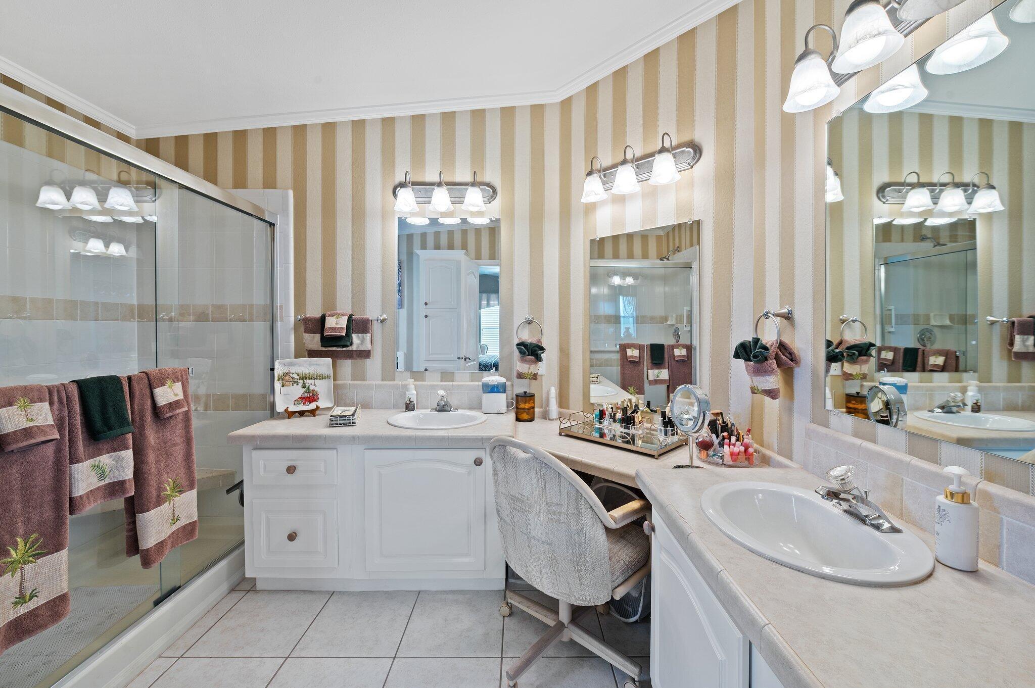 JAMAICA BAY MOBILE HOME C - Residential