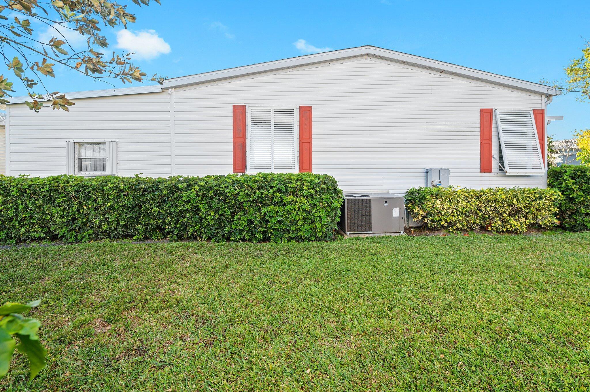 JAMAICA BAY MOBILE HOME C - Residential