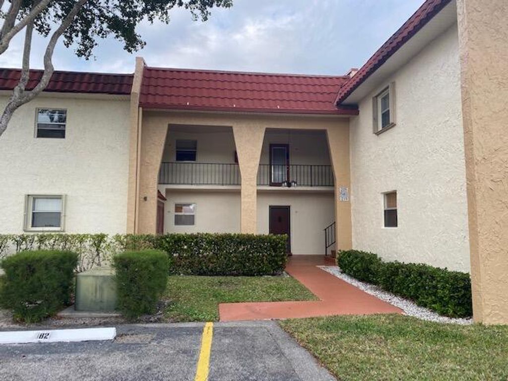 Photo of 205 Lake Dora Drive #205, West Palm Beach, FL 33411 (MLS # R10894840)