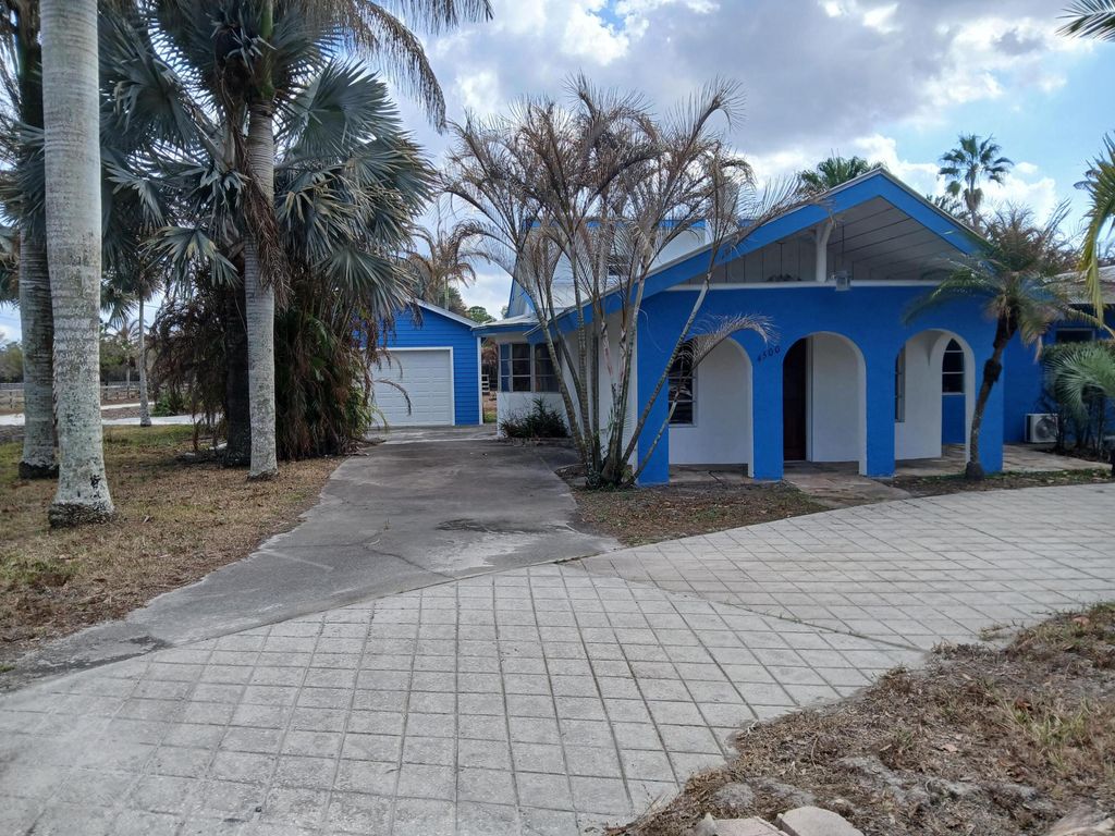 Photo of 4500 SW Boatramp Avenue, Palm City, FL 34990 (MLS # R11168640)