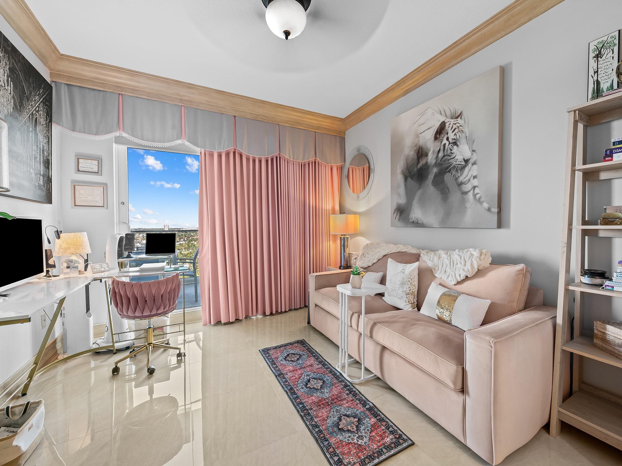 HARBOURAGE PLACE - Residential