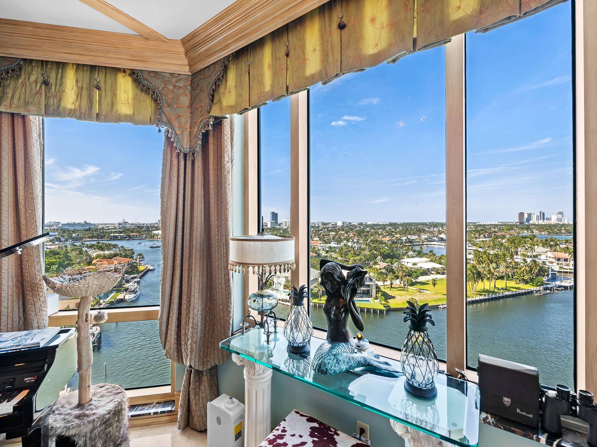 HARBOURAGE PLACE - Residential