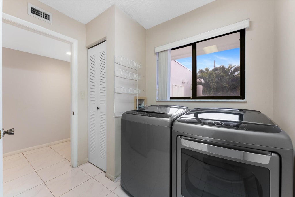 Photo of 15450 Pembridge Avenue #189-E, Delray Beach, FL 33484 (MLS # F10480881)
