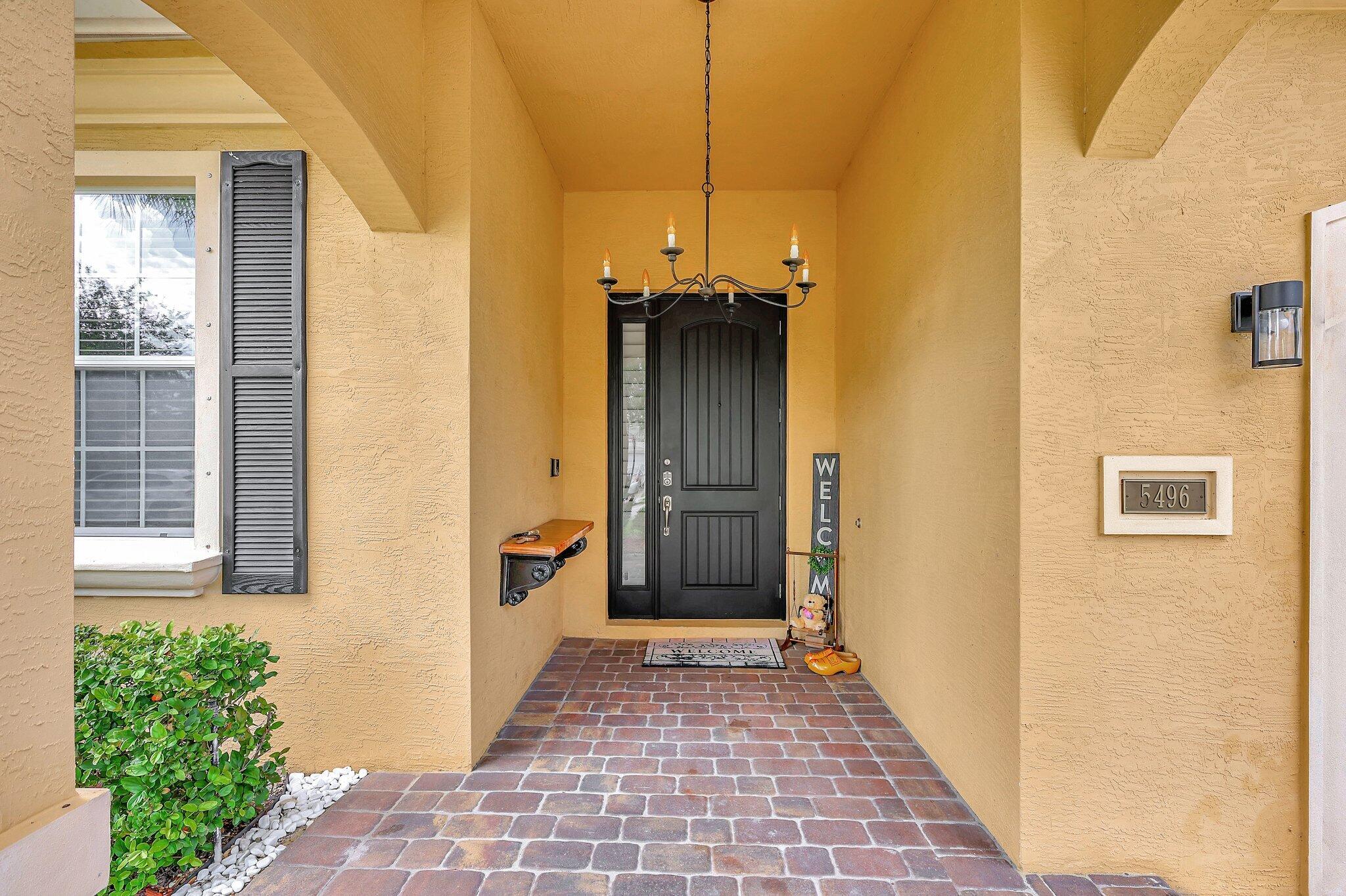 5496 SW Gray Fox Drive