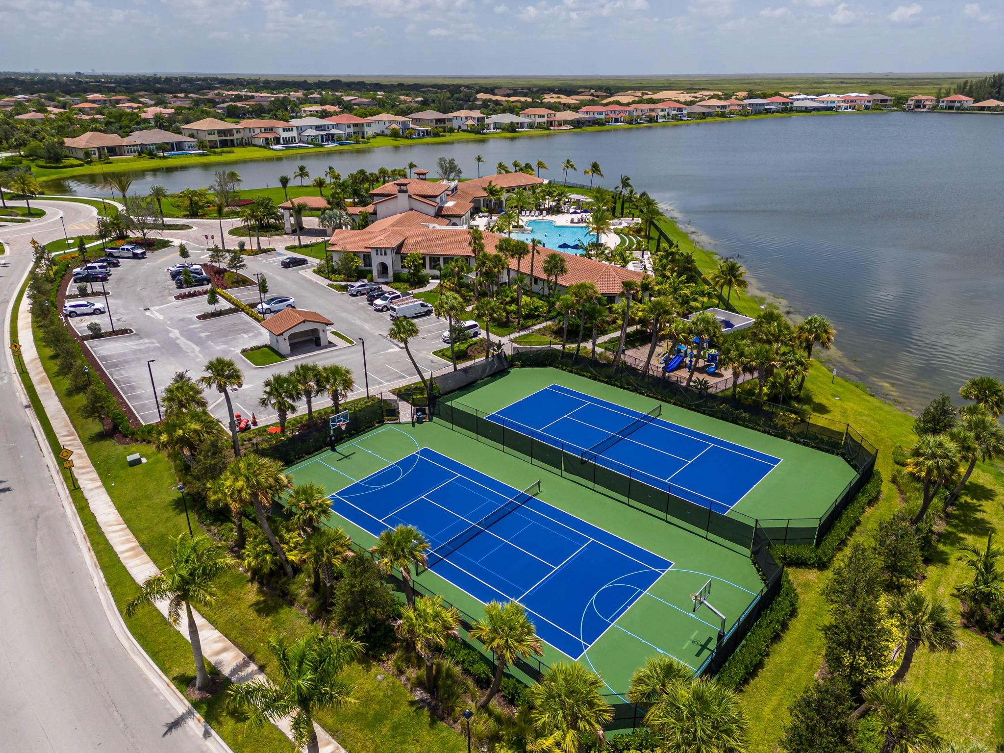 PARKLAND BAY - Residential