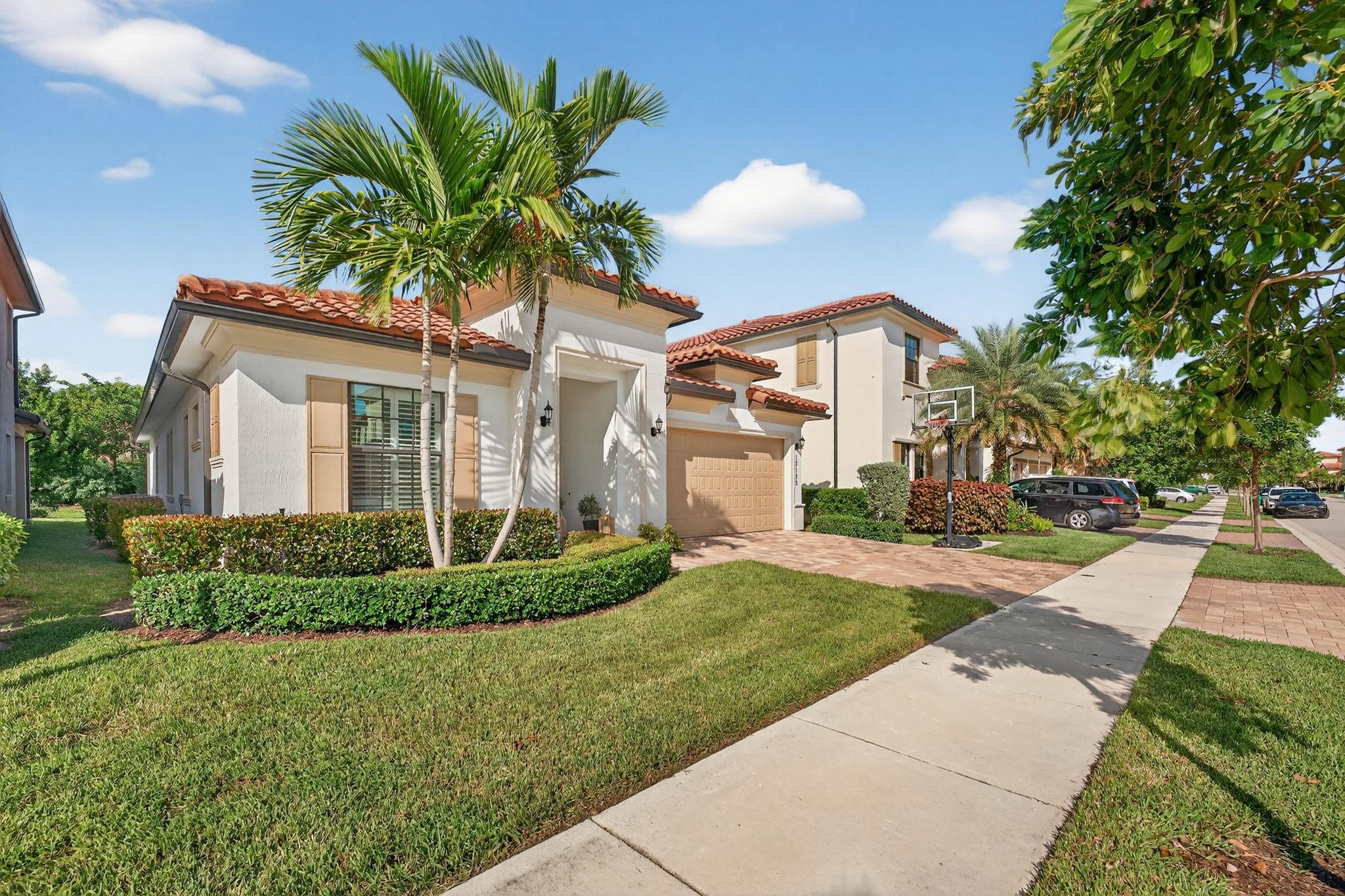 PARKLAND BAY - Residential