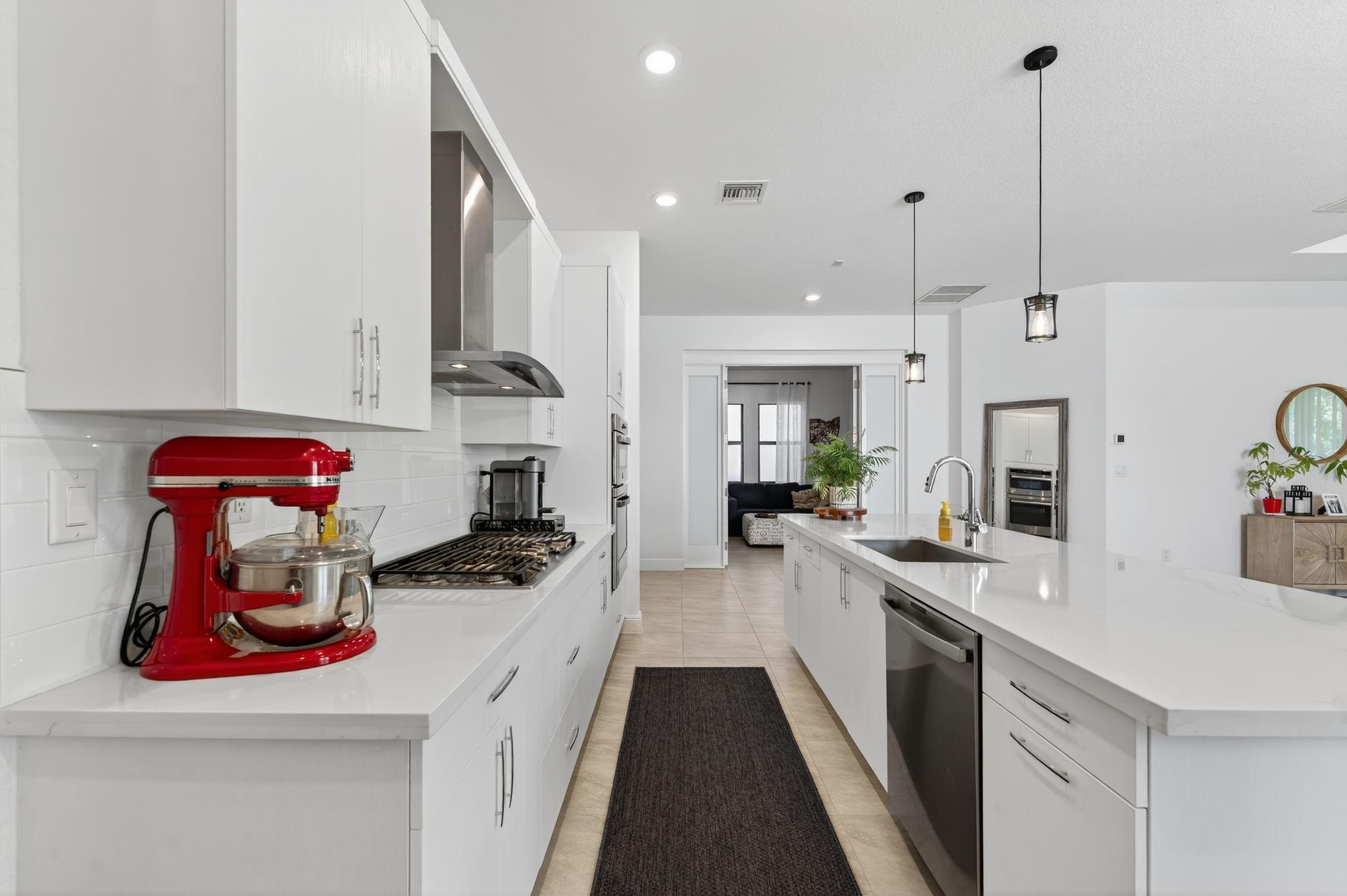 PARKLAND BAY - Residential