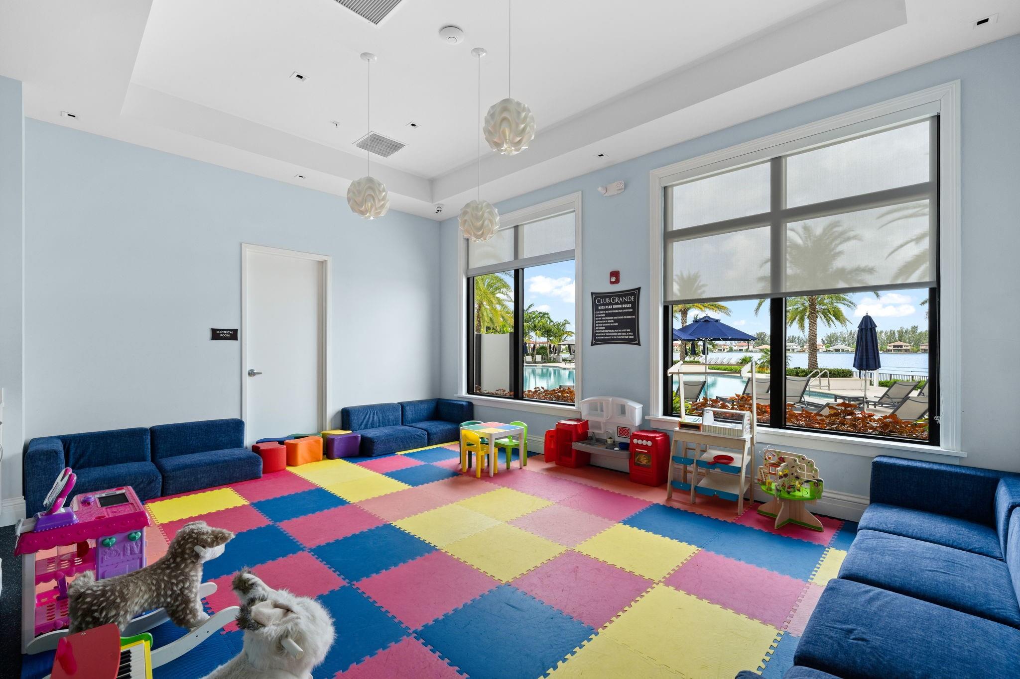 PARKLAND BAY - Residential