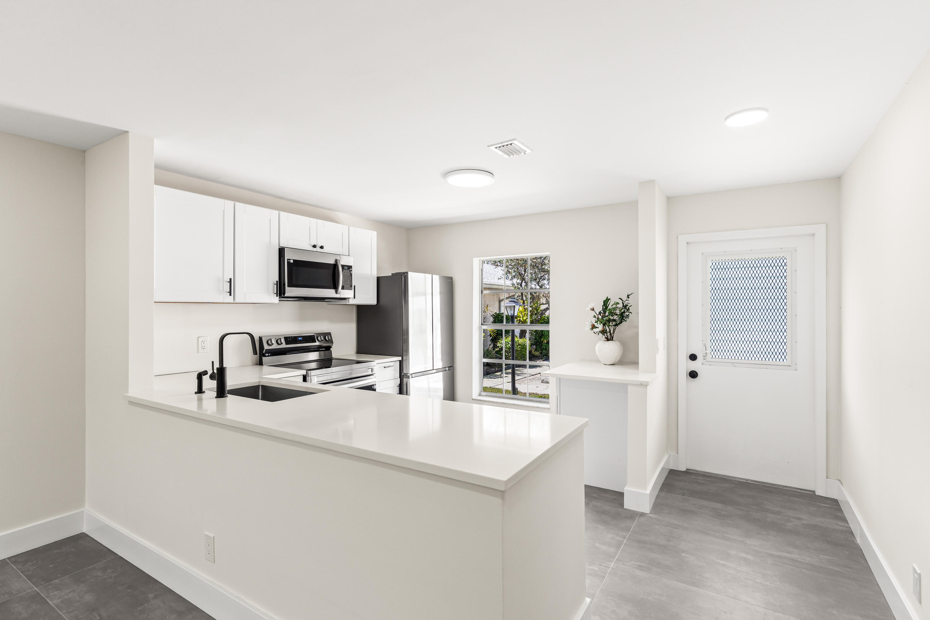 COVERED BRIDGE CONDO - Residential Lease