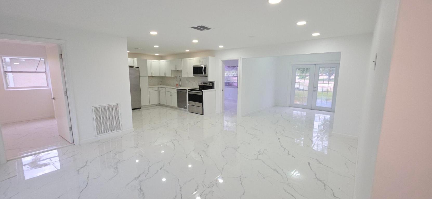 LUCERNE LAKES HOMES VLLG-2 - Residential