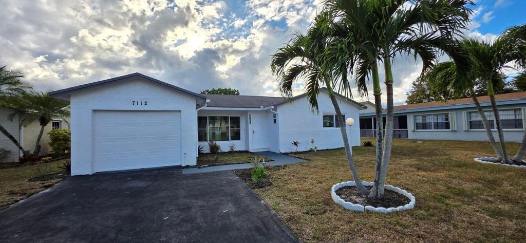 Photo of 7112 Pine Manor Drive, Lake Worth, FL 33467 (MLS # R11092115)