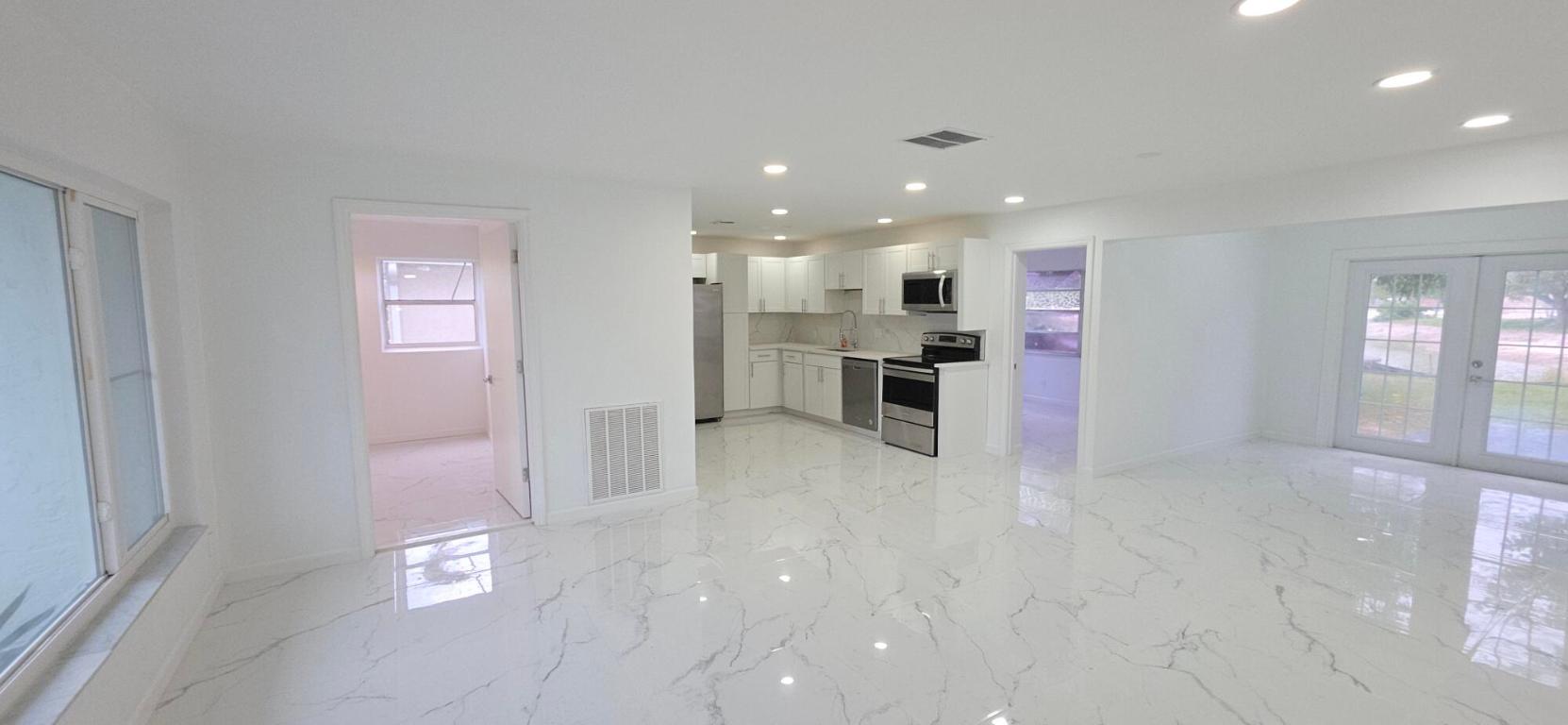 LUCERNE LAKES HOMES VLLG-2 - Residential