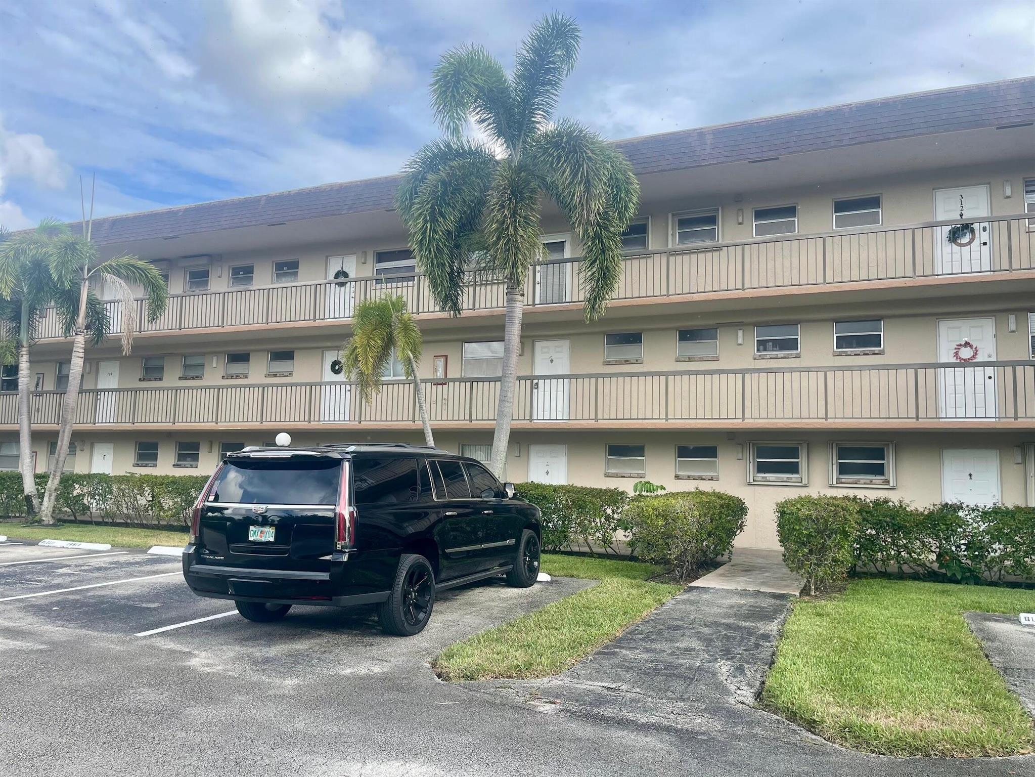 Great Location close to Sawgrass Mall making very easy to work or enjoy! Excellent opportunity to rent in this great and bright/very spacious unit. Quiet building. This beautiful 2nd- floor unit is available now. This Condo is located in the beautiful city of Plantation and very convenient near one of the biggest 'Sawgrass Mall'. Unit has extremely large living room, giving plenty of space for dining room and small office nook. Landlord just put new kitchen Cabinets, New Microwave, New Dishwasher. The unit also have a nice screened in patio to relax. Washer & dryer inside the apartment. The Owner made this 1 Bedroom apartment in a two bedrooms and two full baths. The community offers a pool, gym, tennis courts, lots of guest parking and a large clubhouse to enjoy.