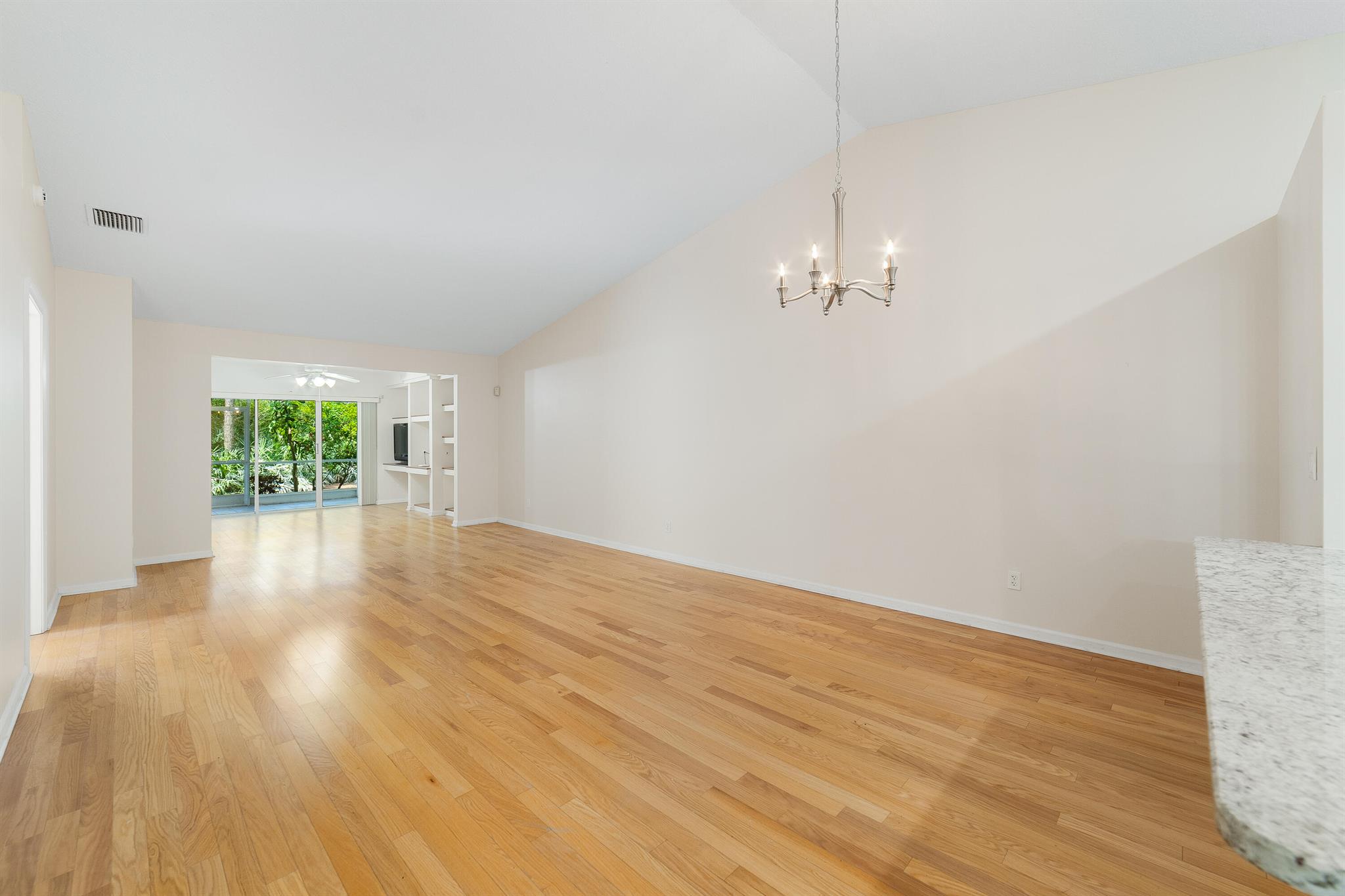 3877 SW Whispering Sound Drive