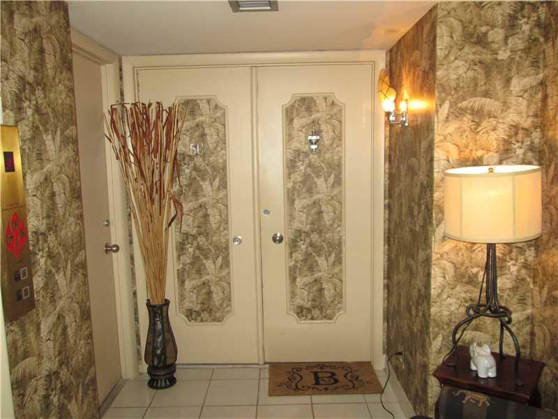 PLAZA SOUTH CONDO - Residential Lease