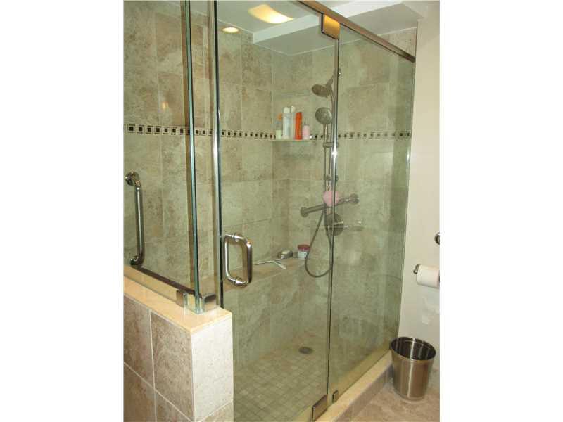 PLAZA SOUTH CONDO - Residential Lease