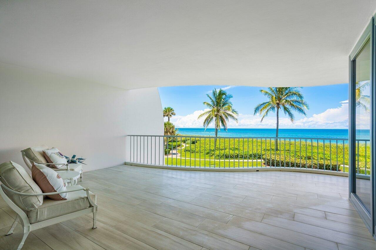 SAILFISH POINT - Residential