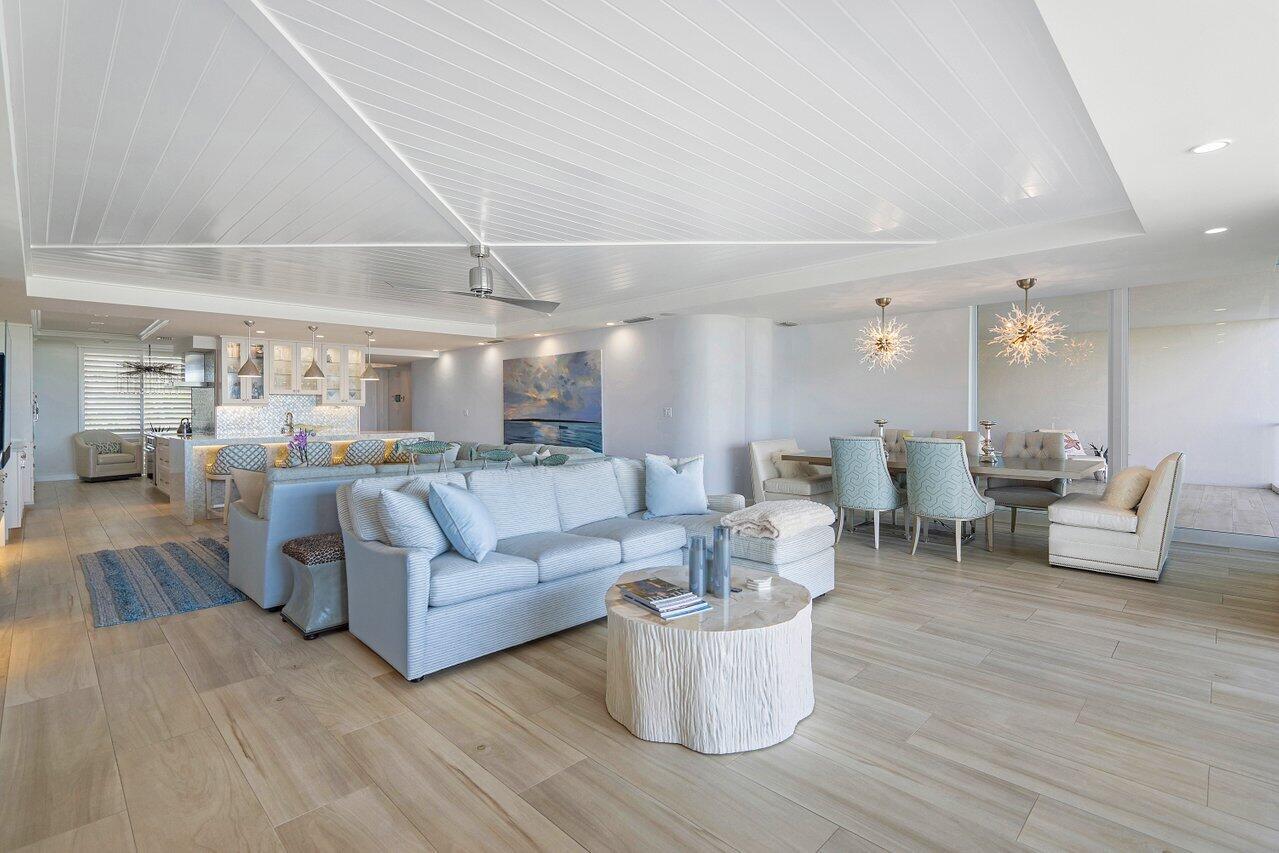 SAILFISH POINT - Residential