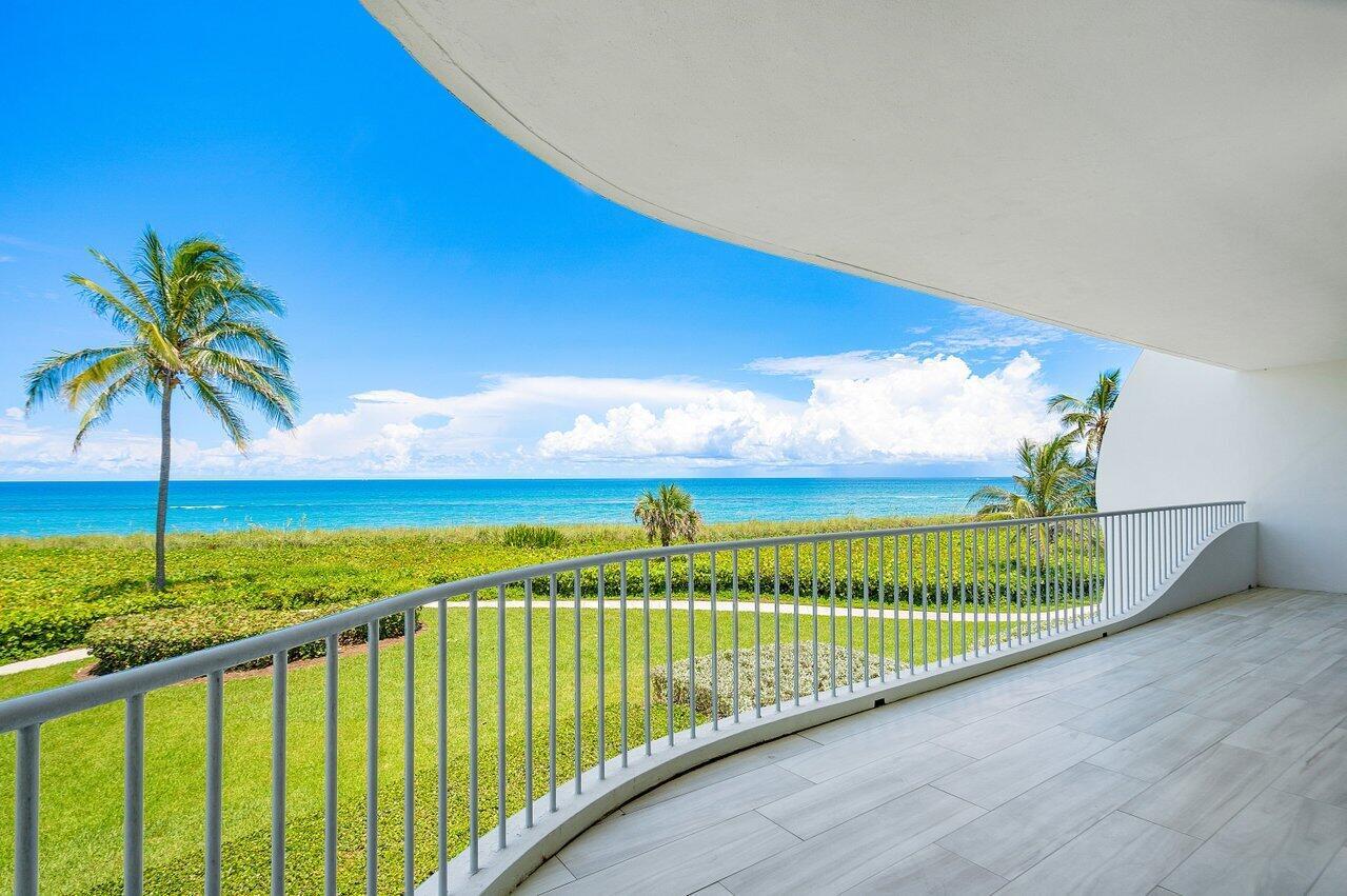 SAILFISH POINT - Residential
