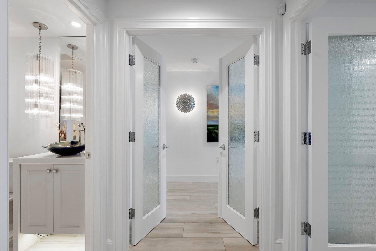 SAILFISH POINT - Residential