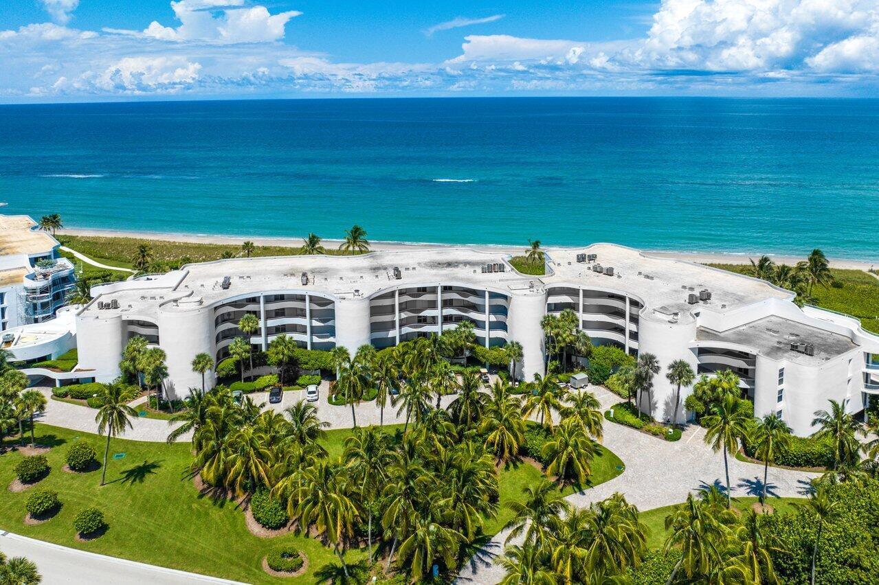 SAILFISH POINT - Residential