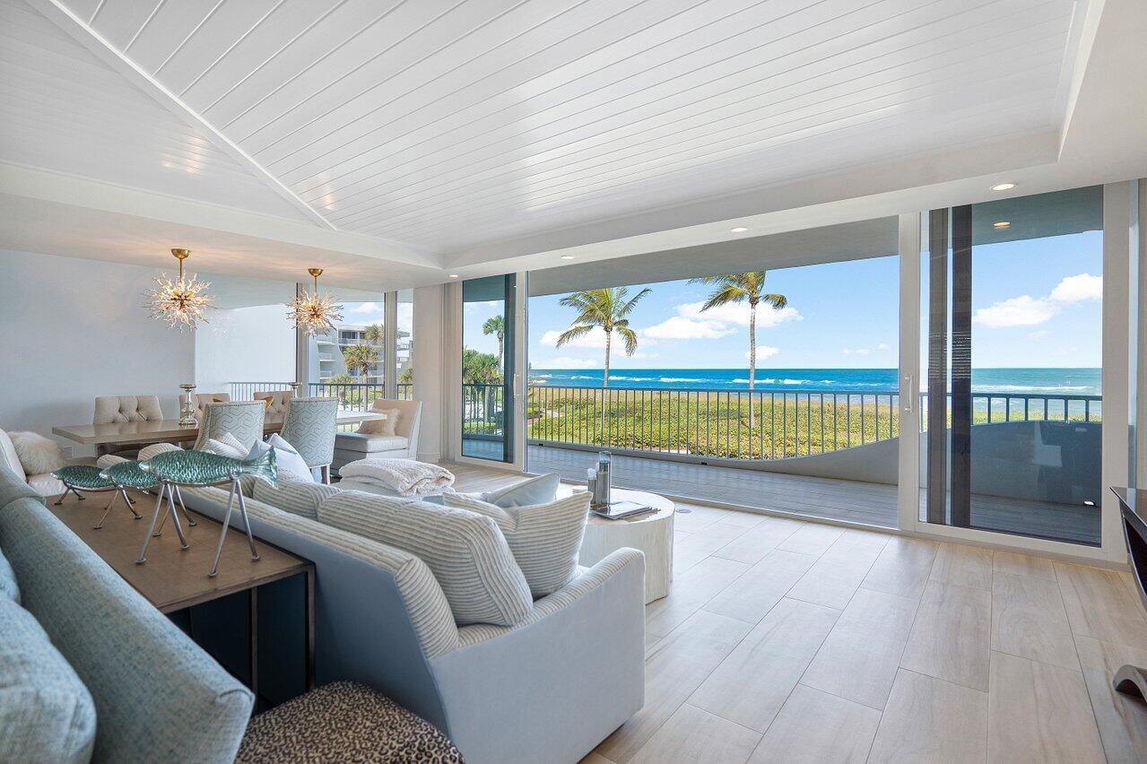 SAILFISH POINT - Residential