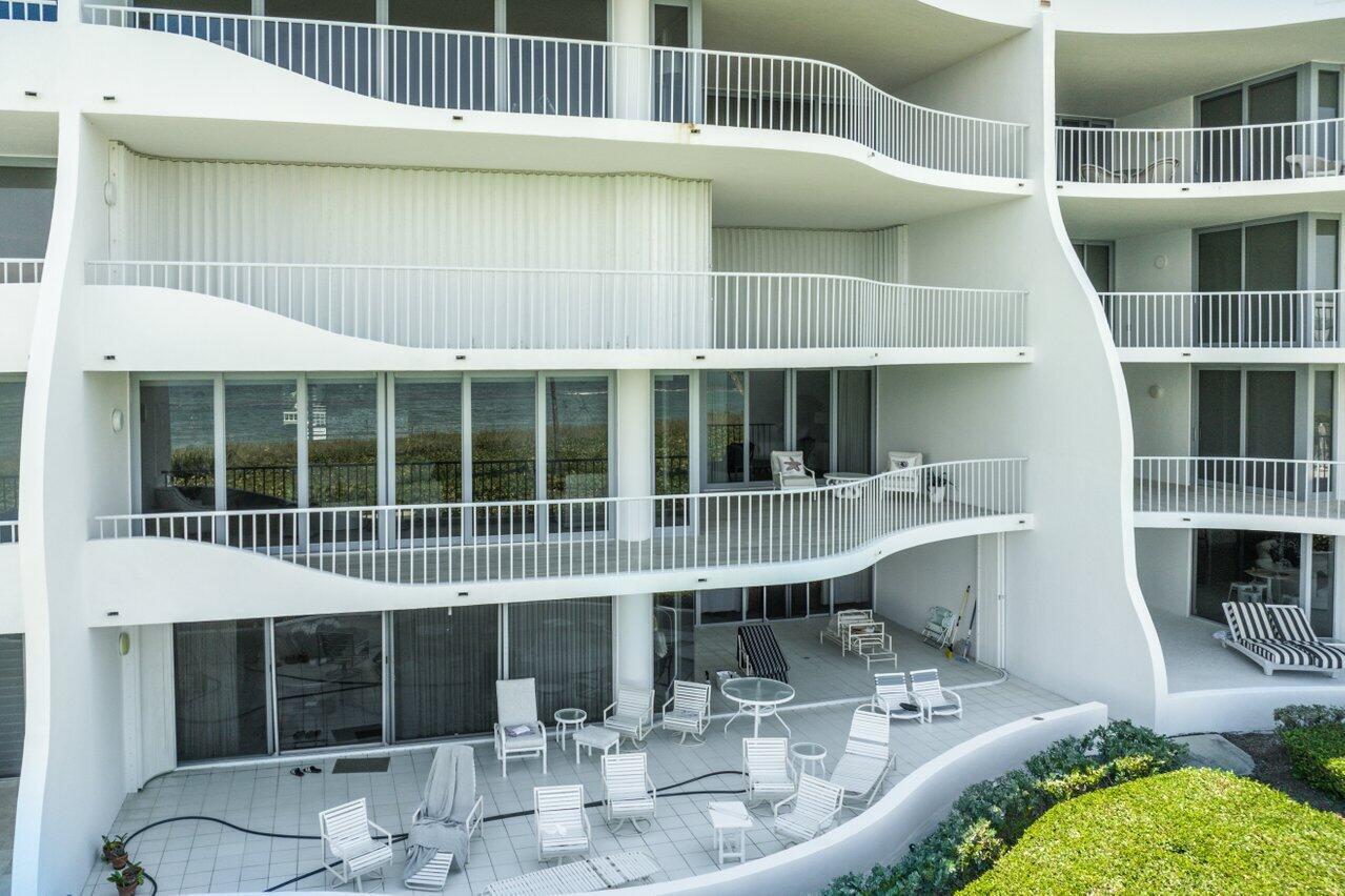 SAILFISH POINT - Residential