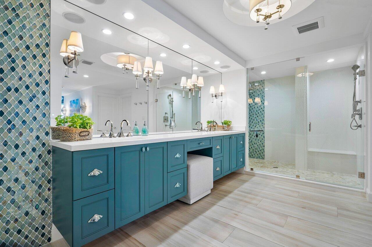 SAILFISH POINT - Residential