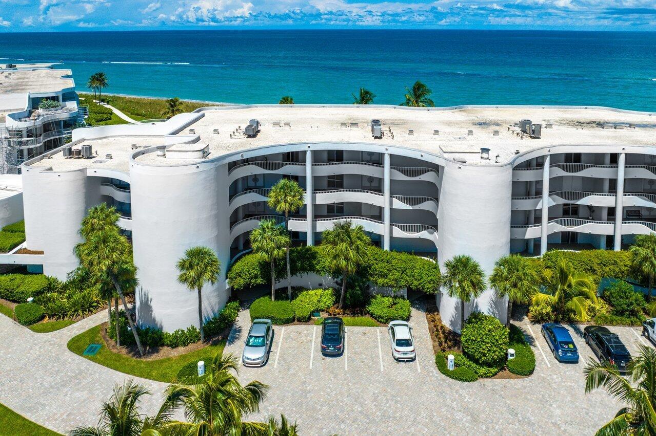 SAILFISH POINT - Residential