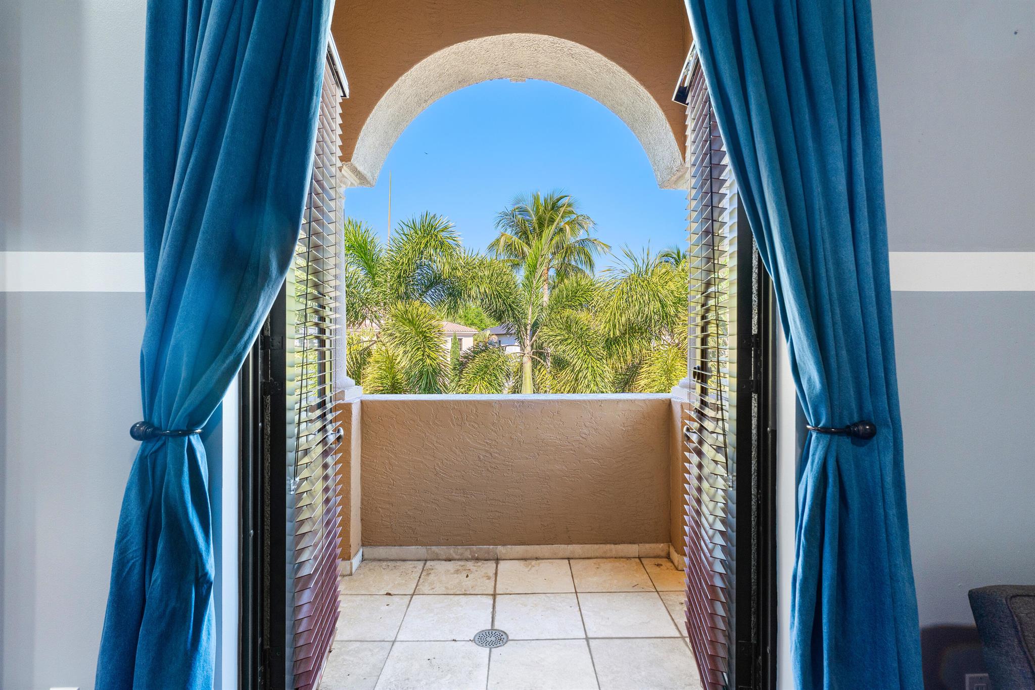 The Oaks at Boca Raton - Residential