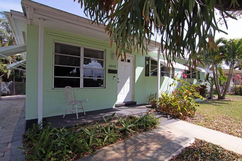 EL MONTE PARK - Residential