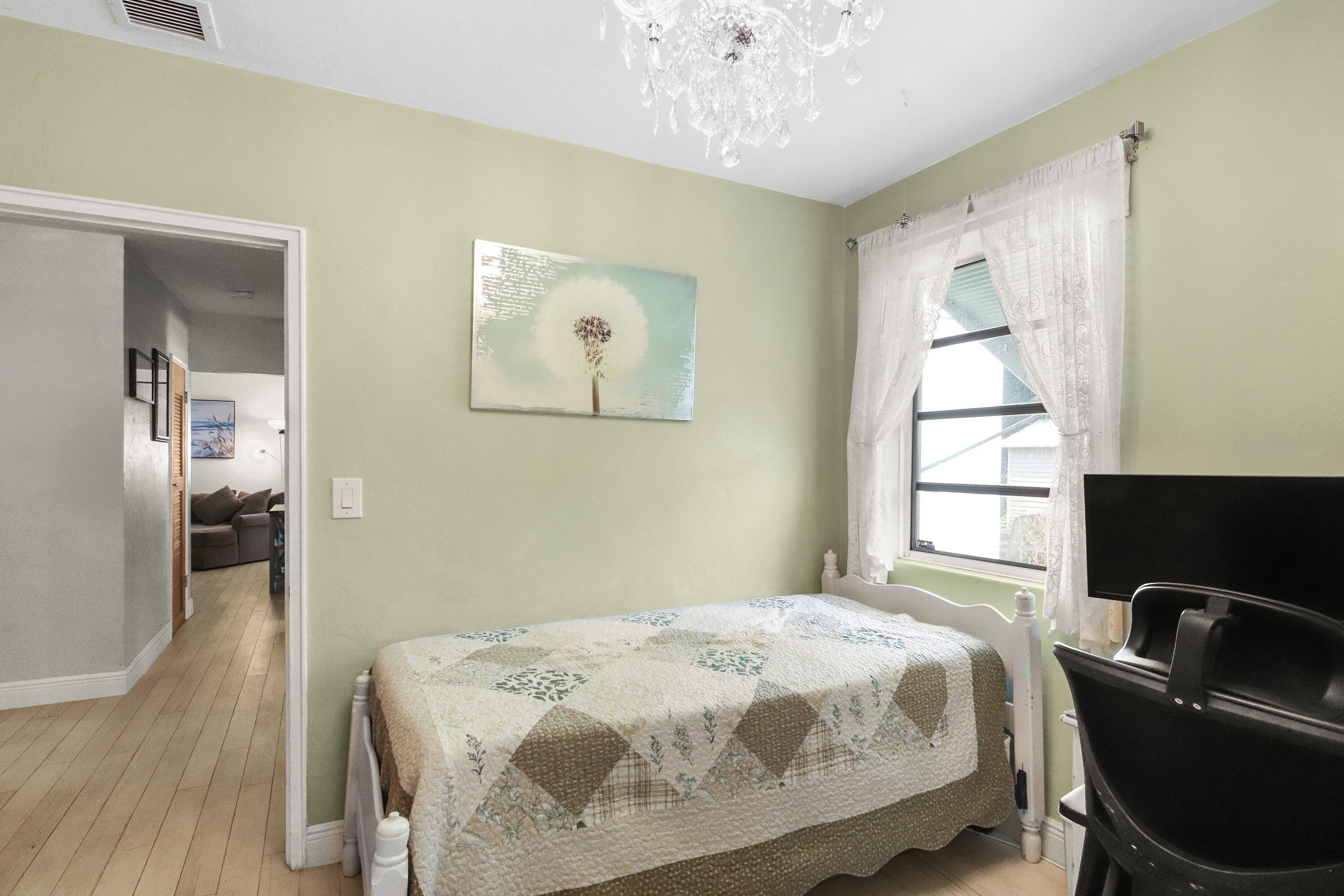 EL MONTE PARK - Residential