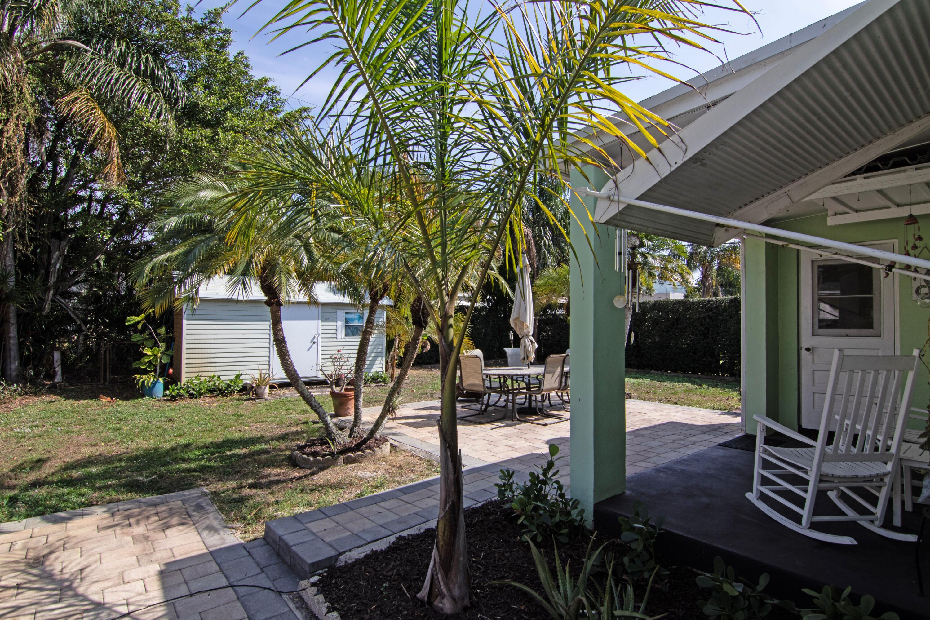 EL MONTE PARK - Residential