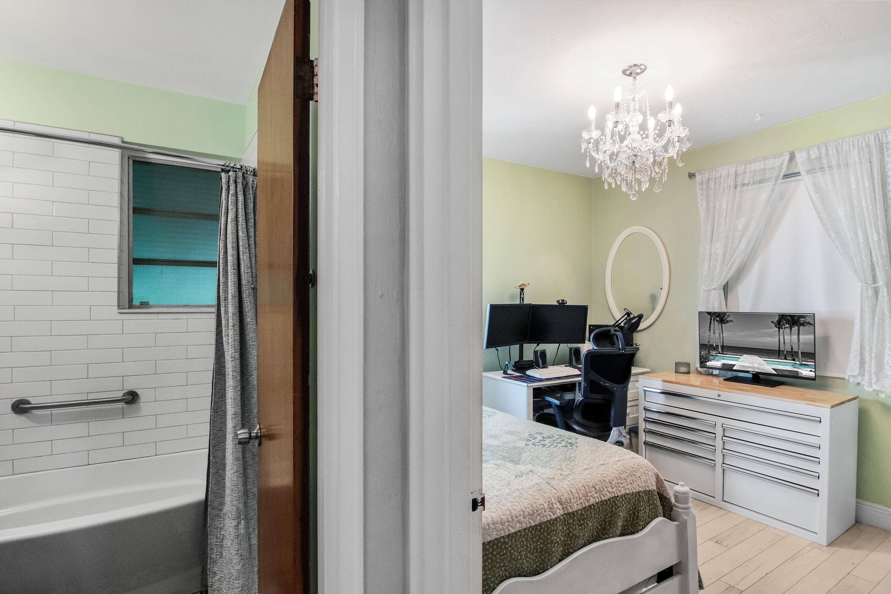 EL MONTE PARK - Residential